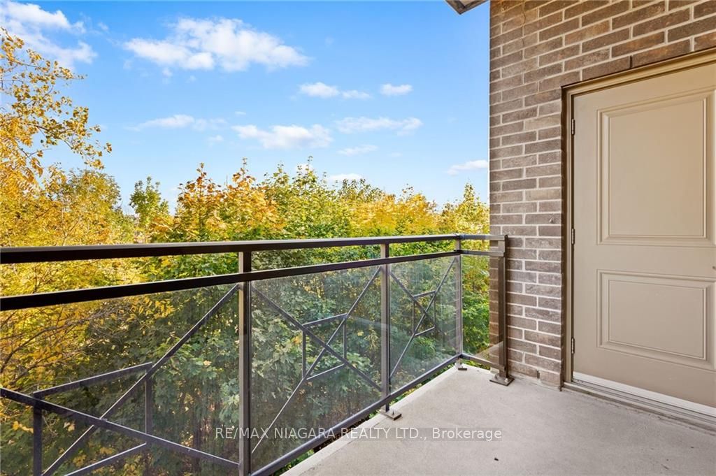 379 Scott St, #303