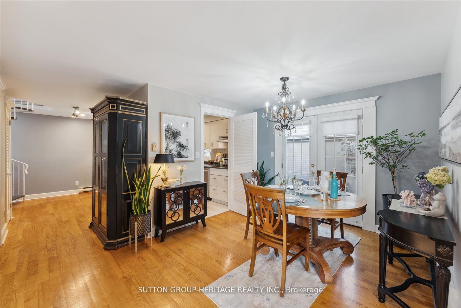 99 Bridge Street E #5