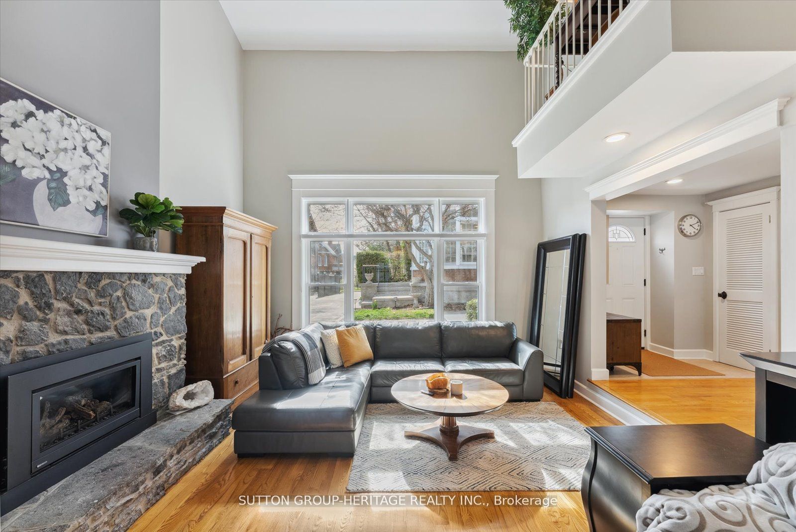 99 Bridge Street E #5