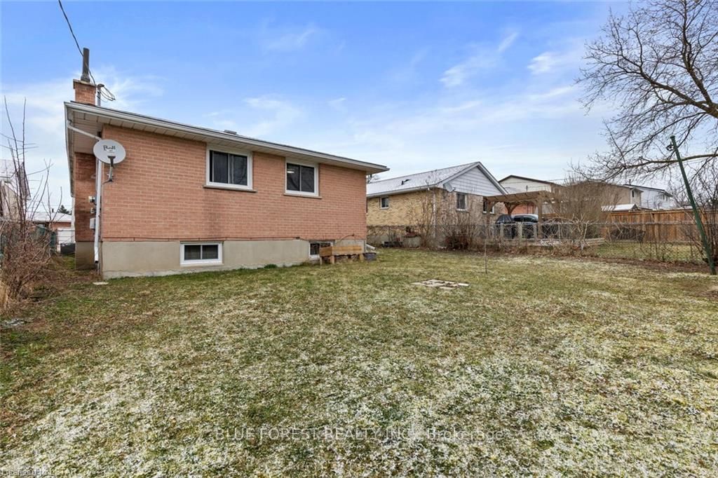 58 VANIER Place