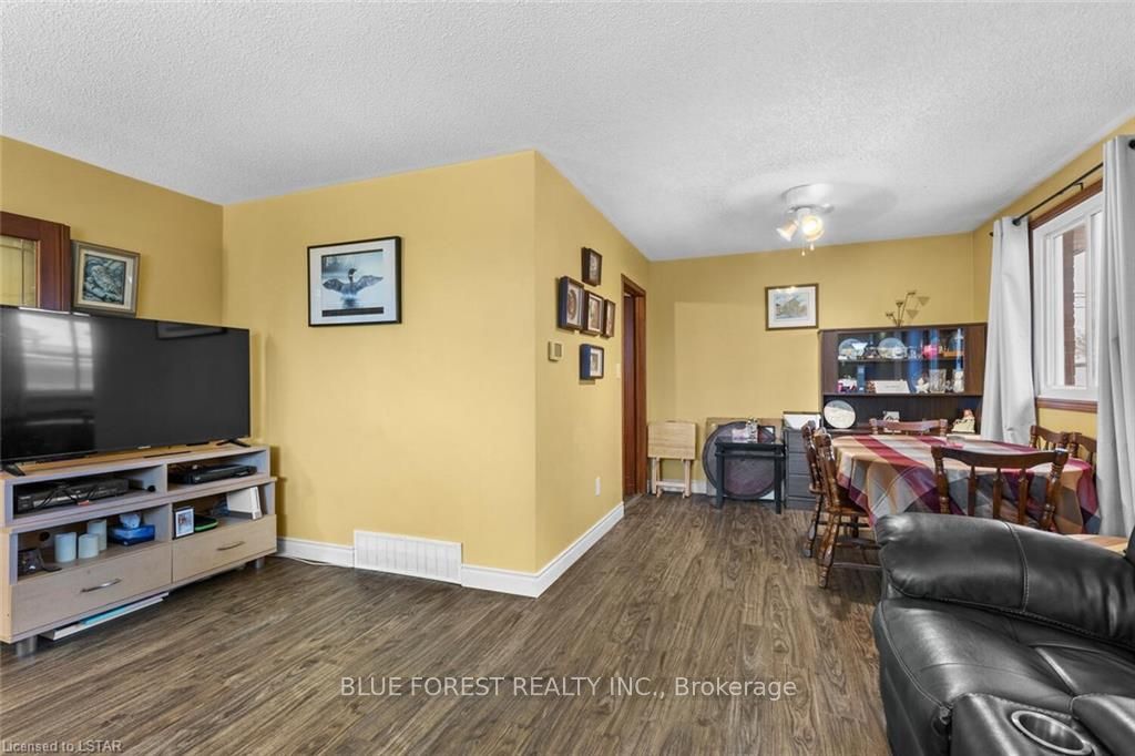 58 VANIER Place