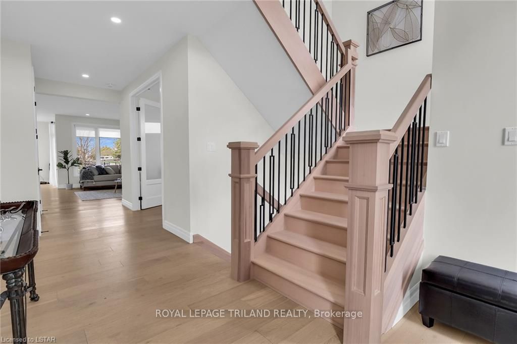 187 FOXBOROUGH Place