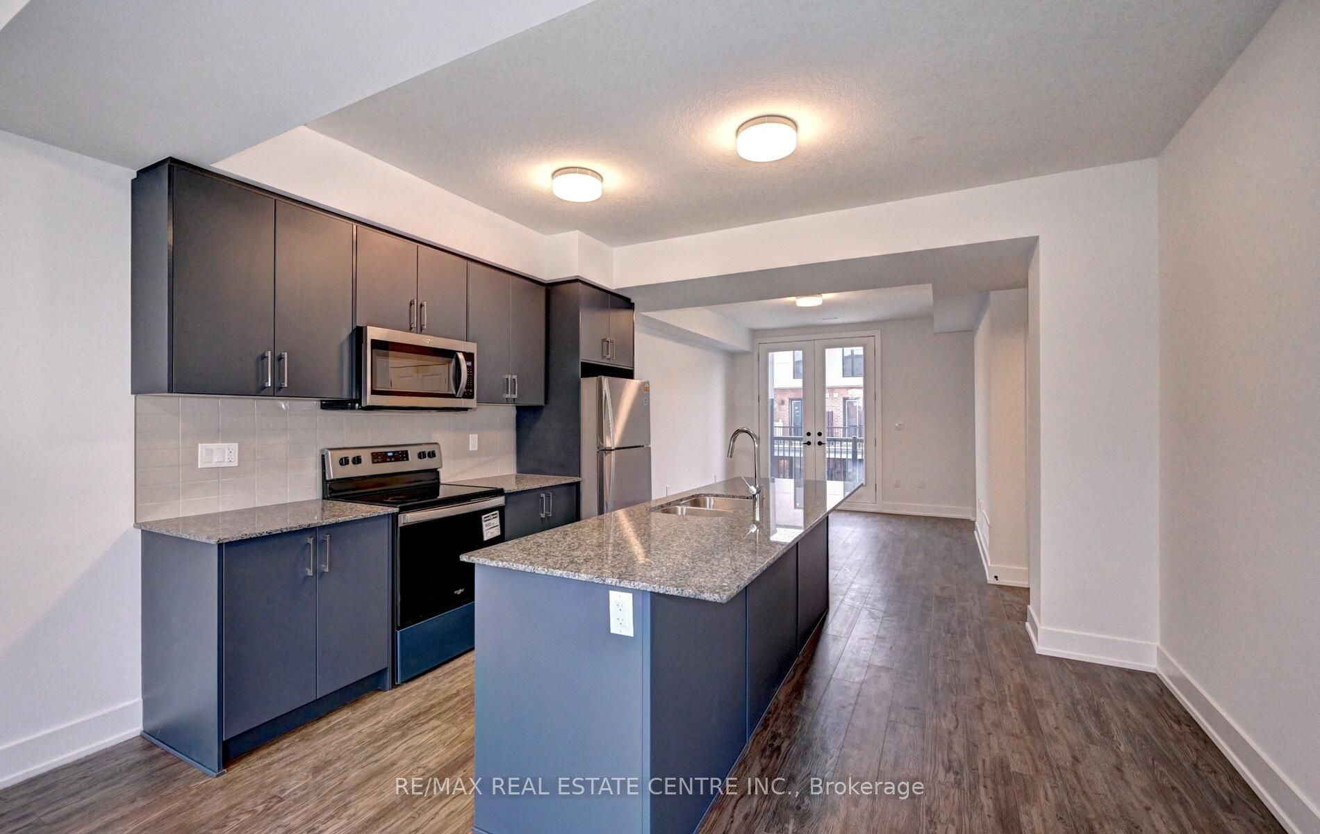 99 Roger St, #18