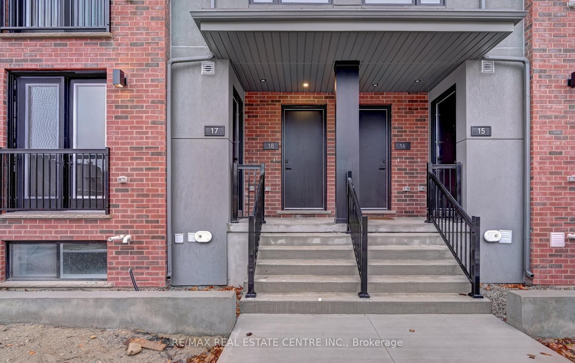 99 Roger St, #18