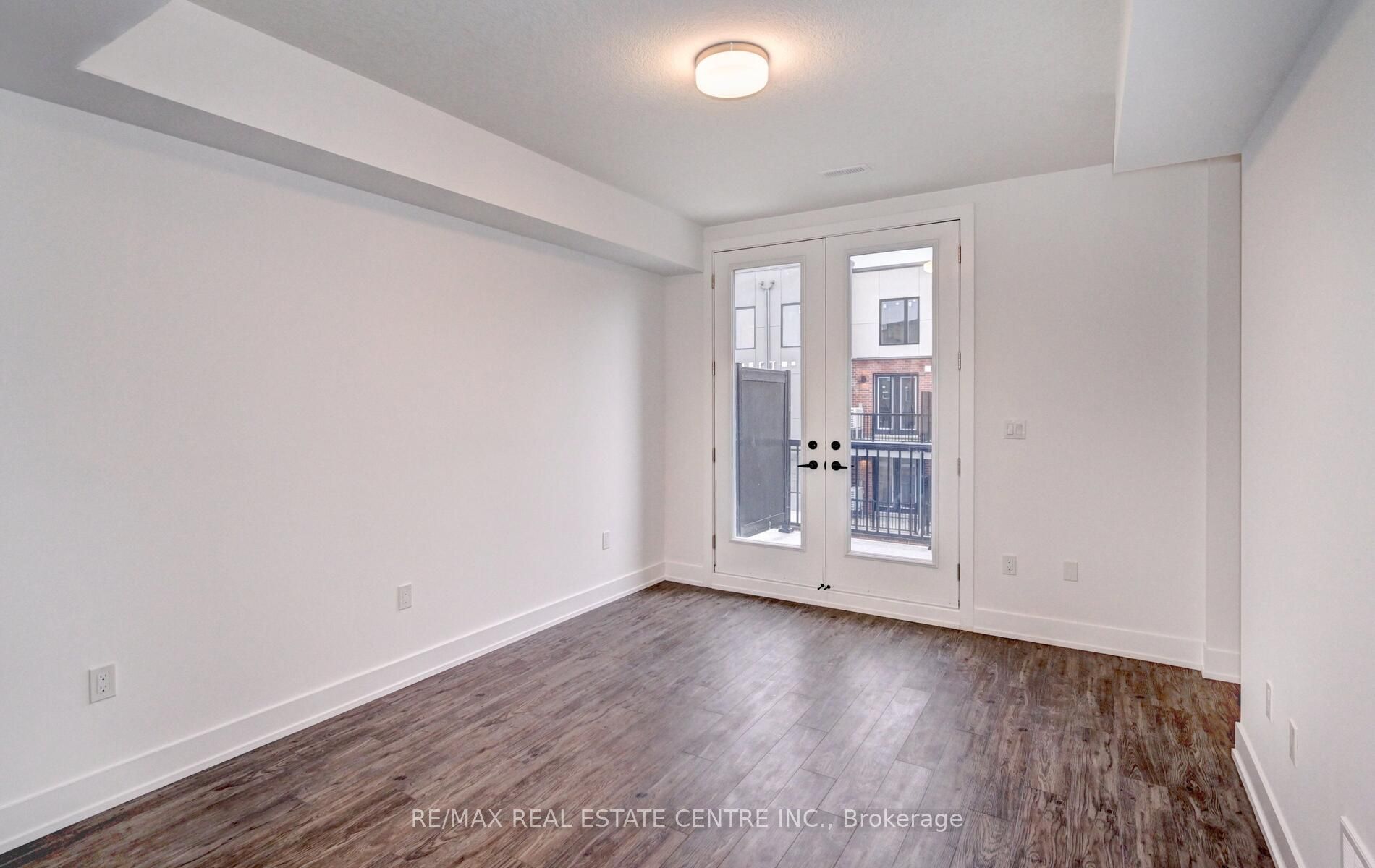 99 Roger St, #18
