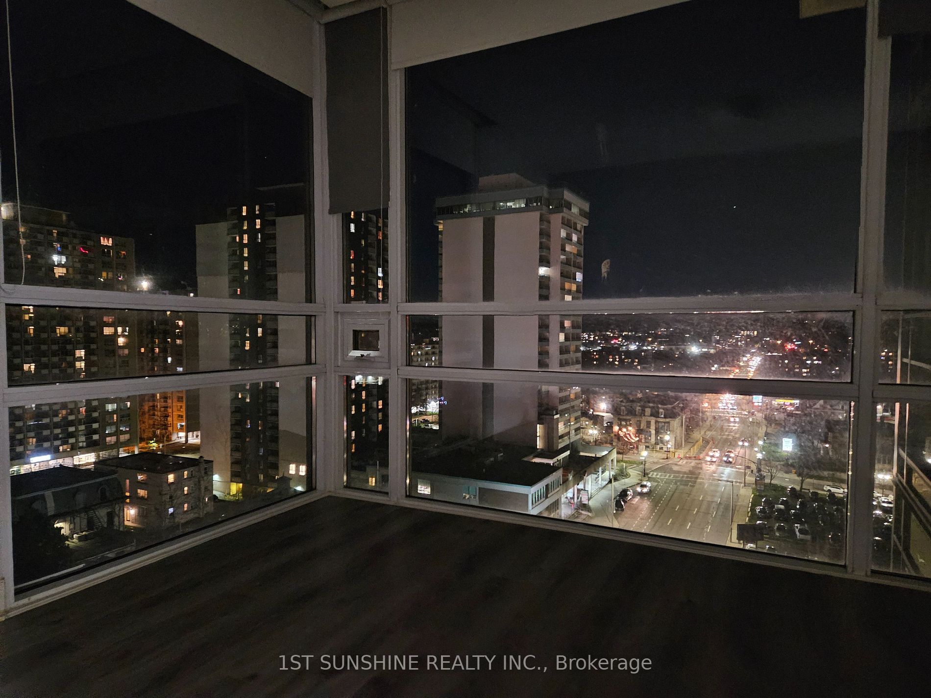 150 MAIN Street W, #PH3