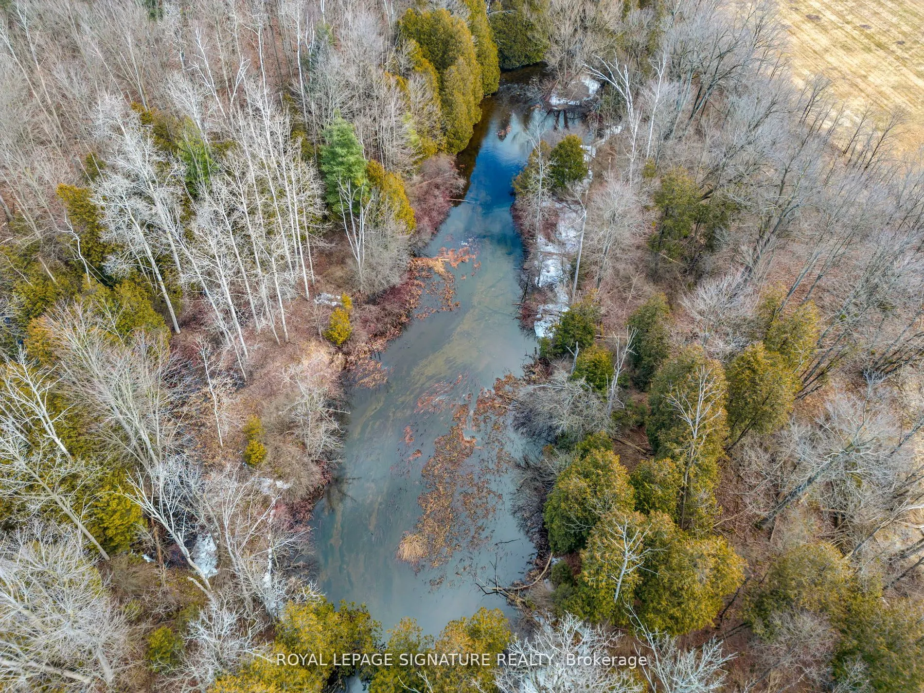 1592 Centre Rd