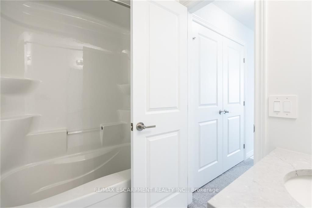 2620 Binbrook Road, #207