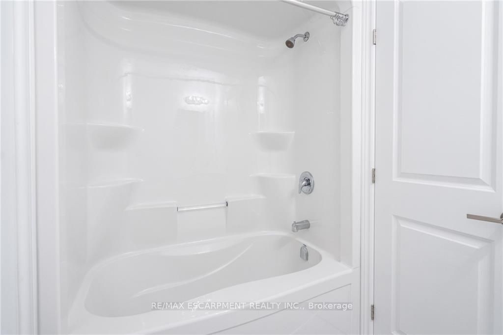 2620 Binbrook Road, #207