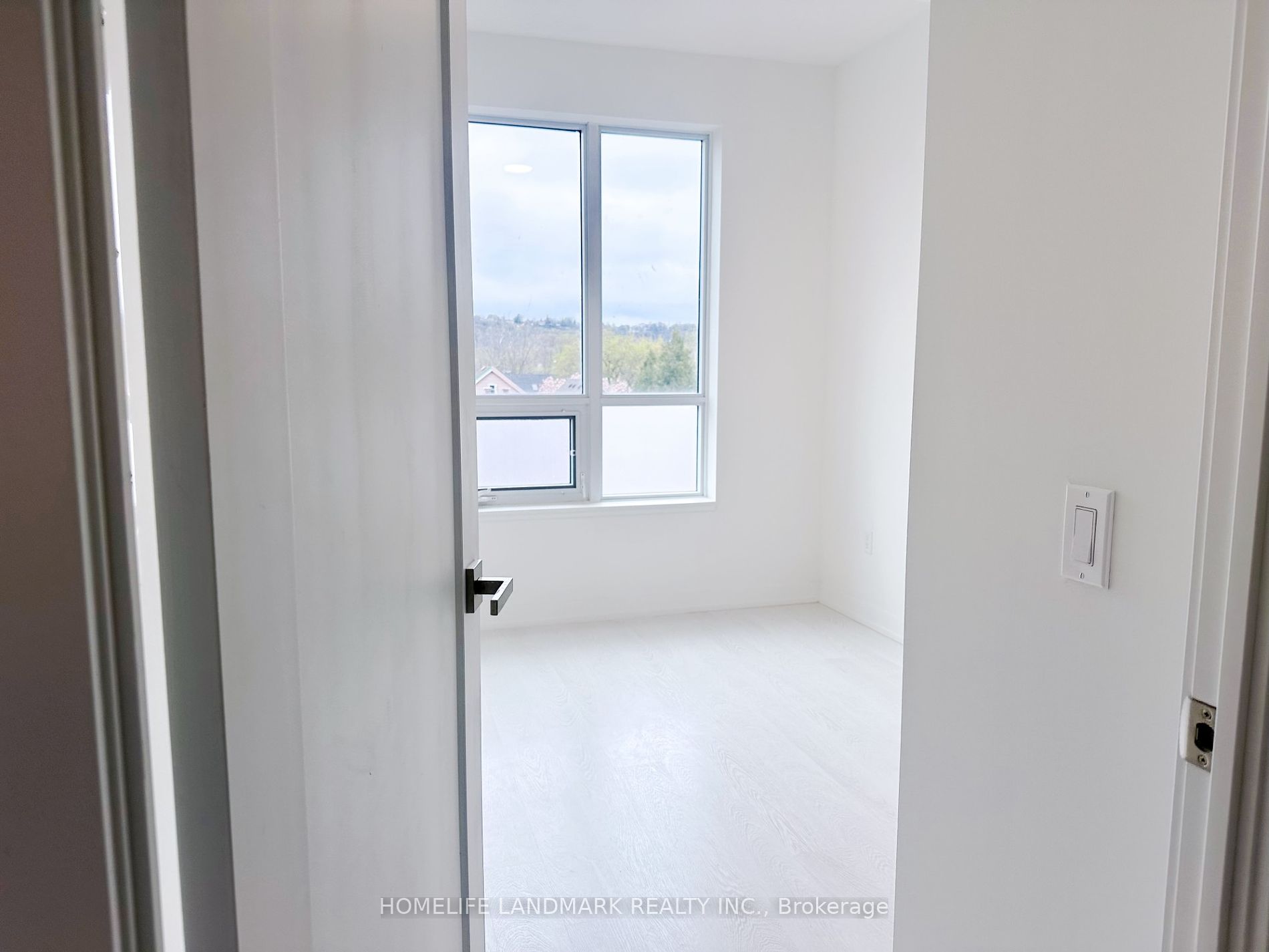 415 Main Street W #307