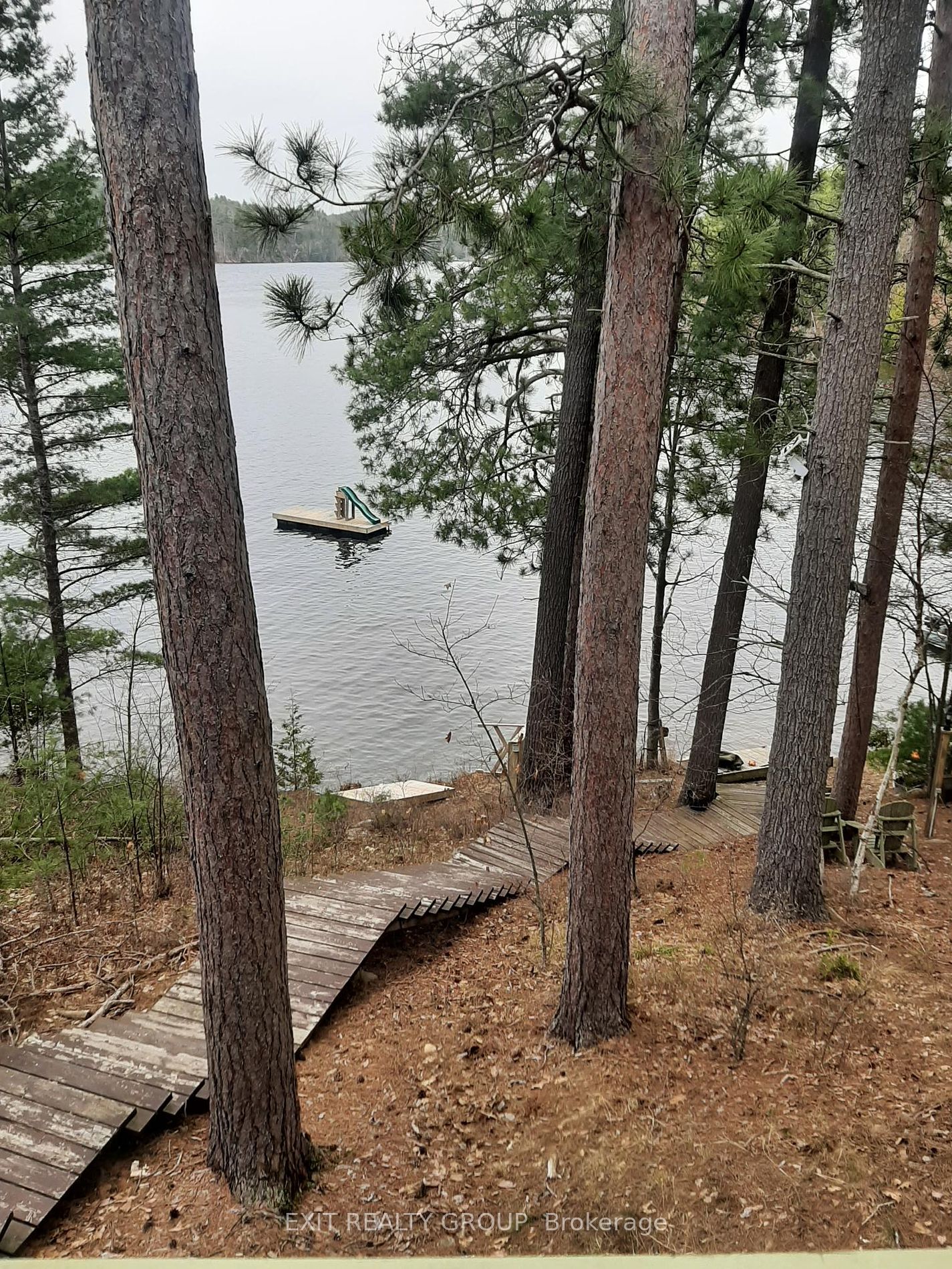 102 Mazinaw Lake
