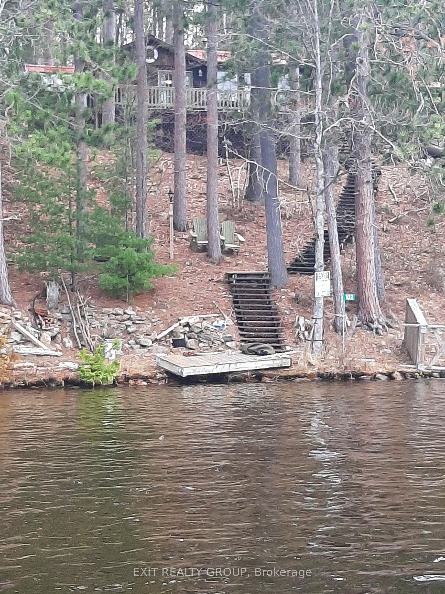 102 Mazinaw Lake
