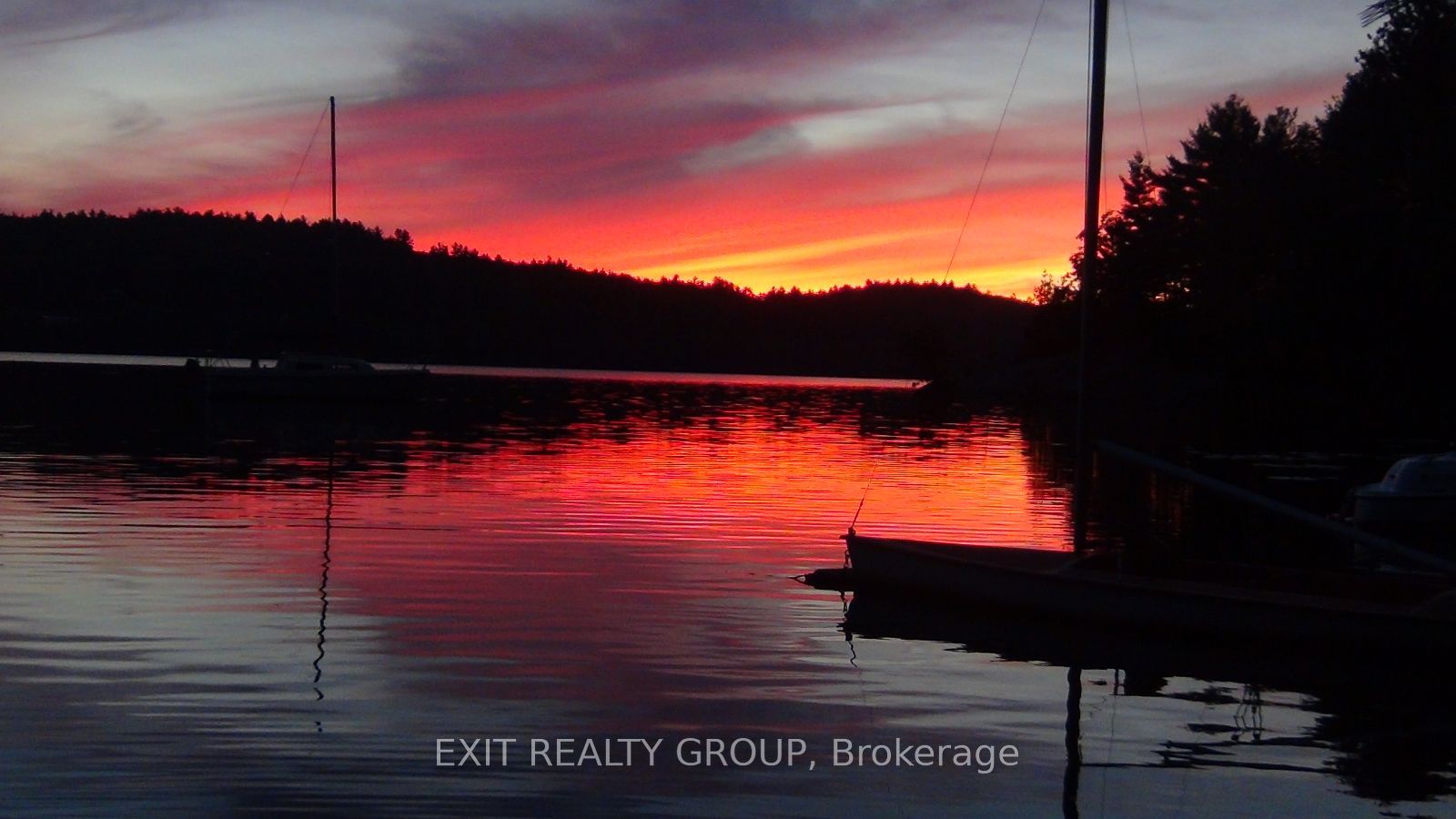 102 Mazinaw Lake
