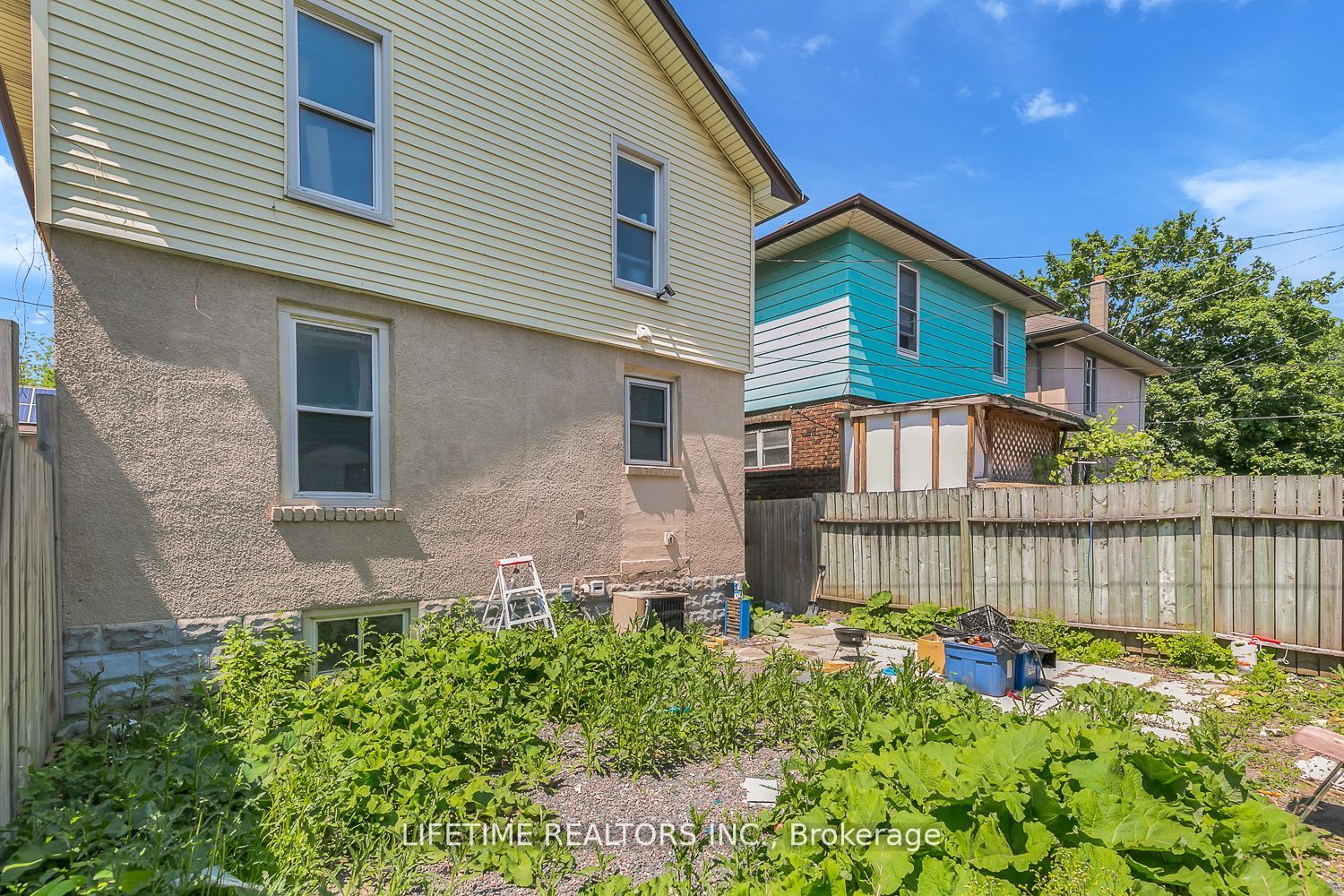 1108 Wellington Avenue