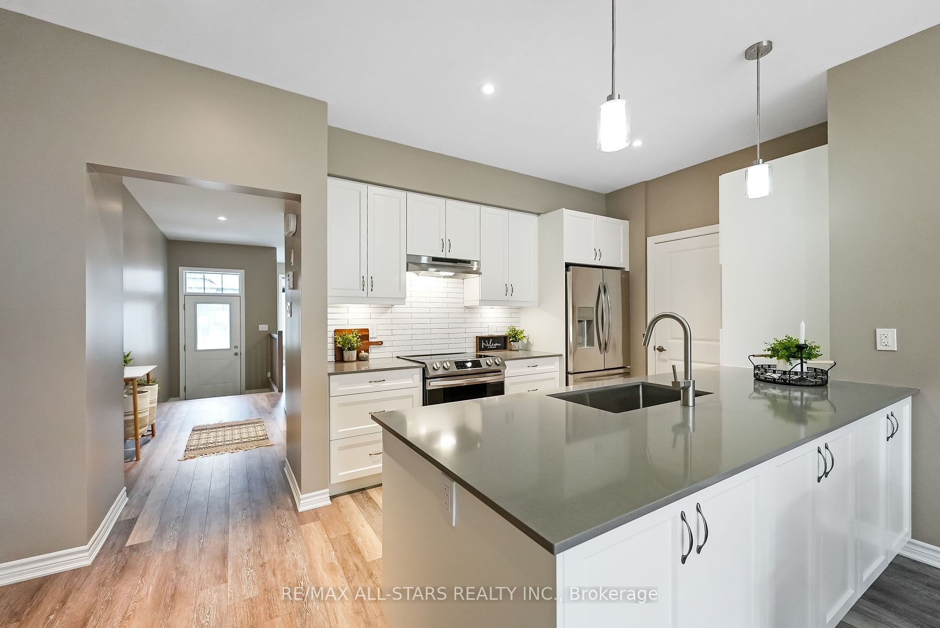 17 Lakewood Crescent, #29
