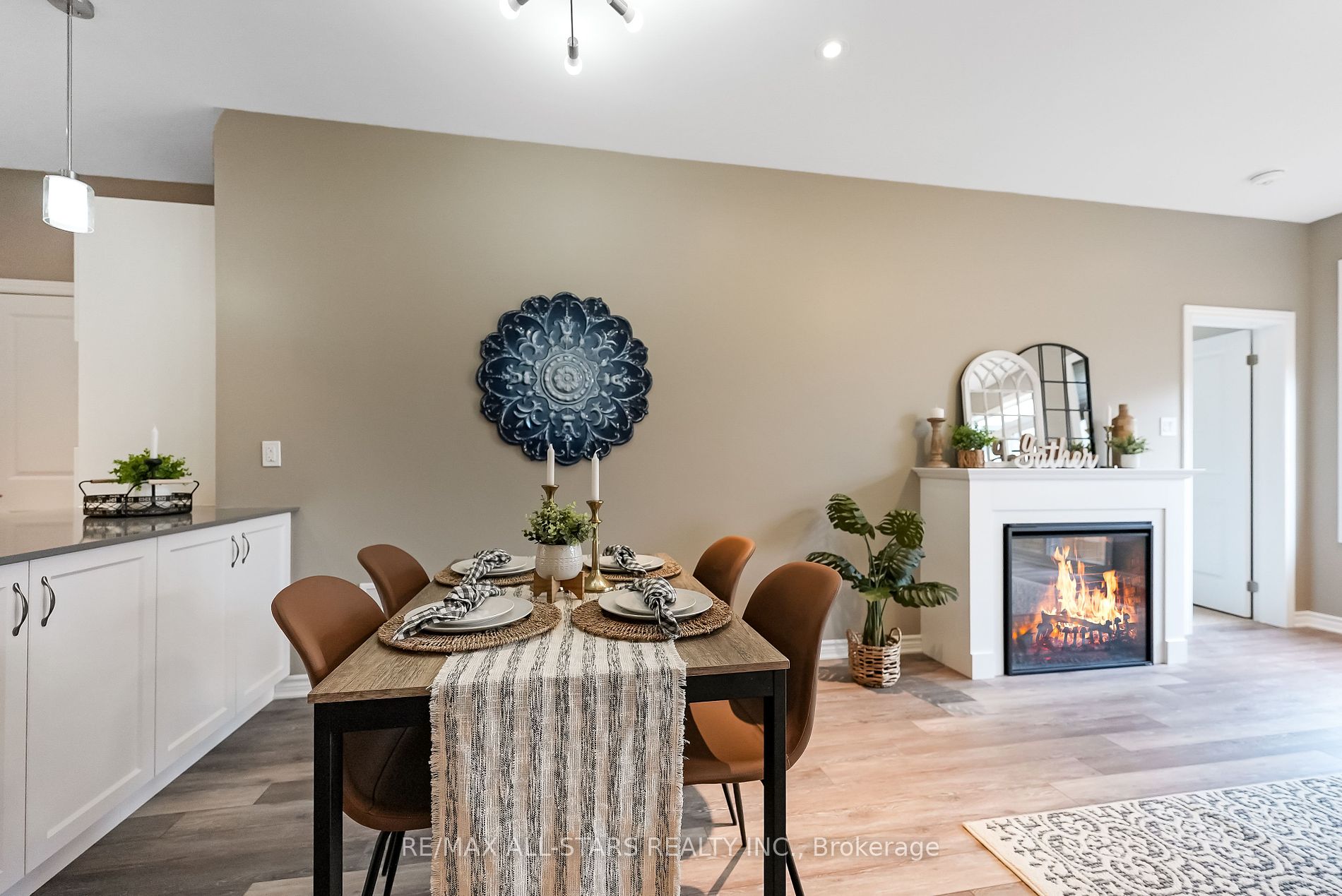 17 Lakewood Crescent, #29