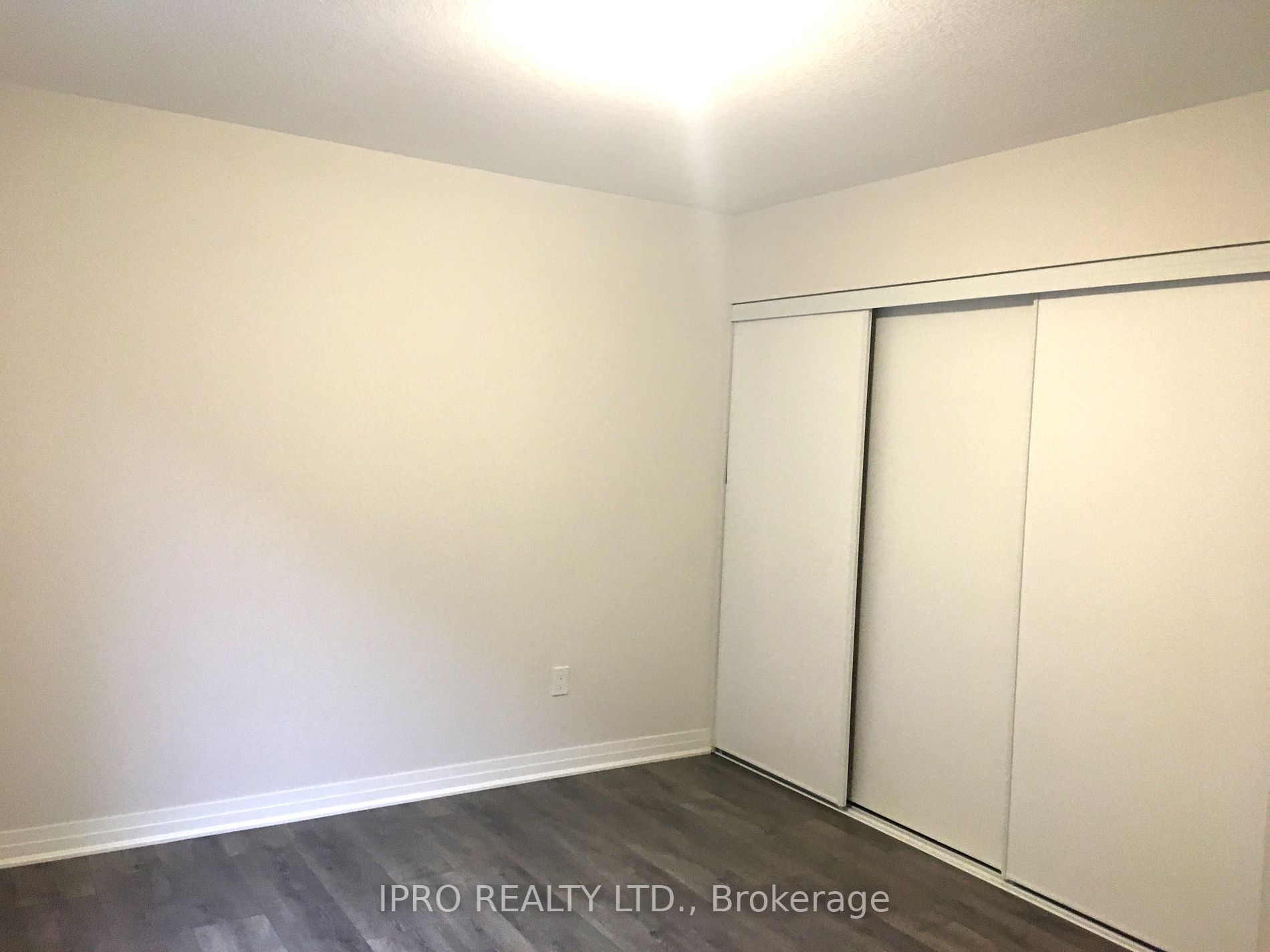 457 Robert Woolner Street
