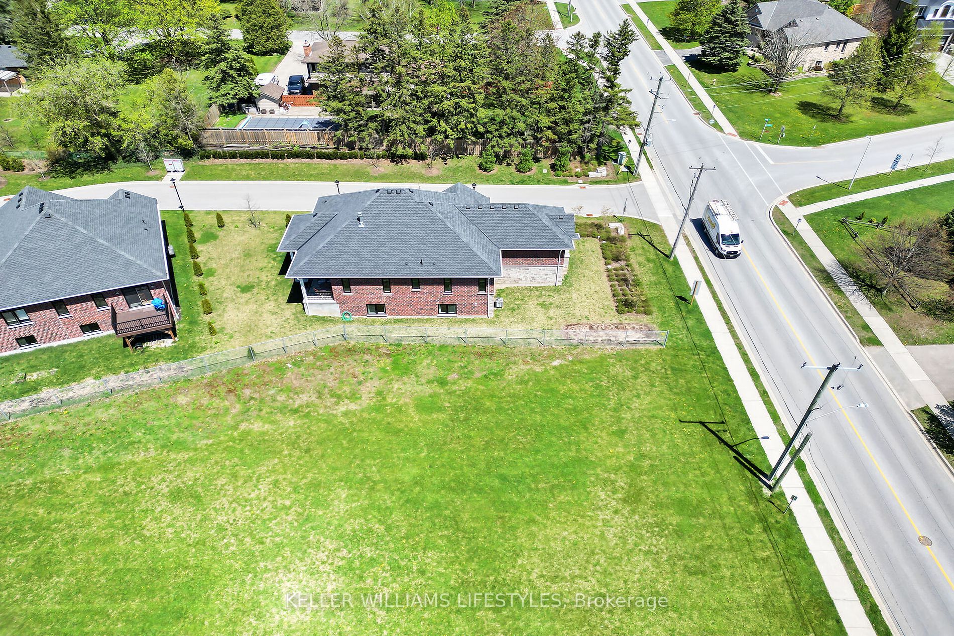 10038 Oxbow Drive #1