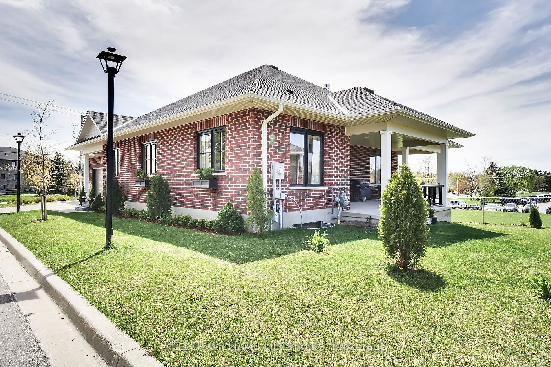 10038 Oxbow Drive #1