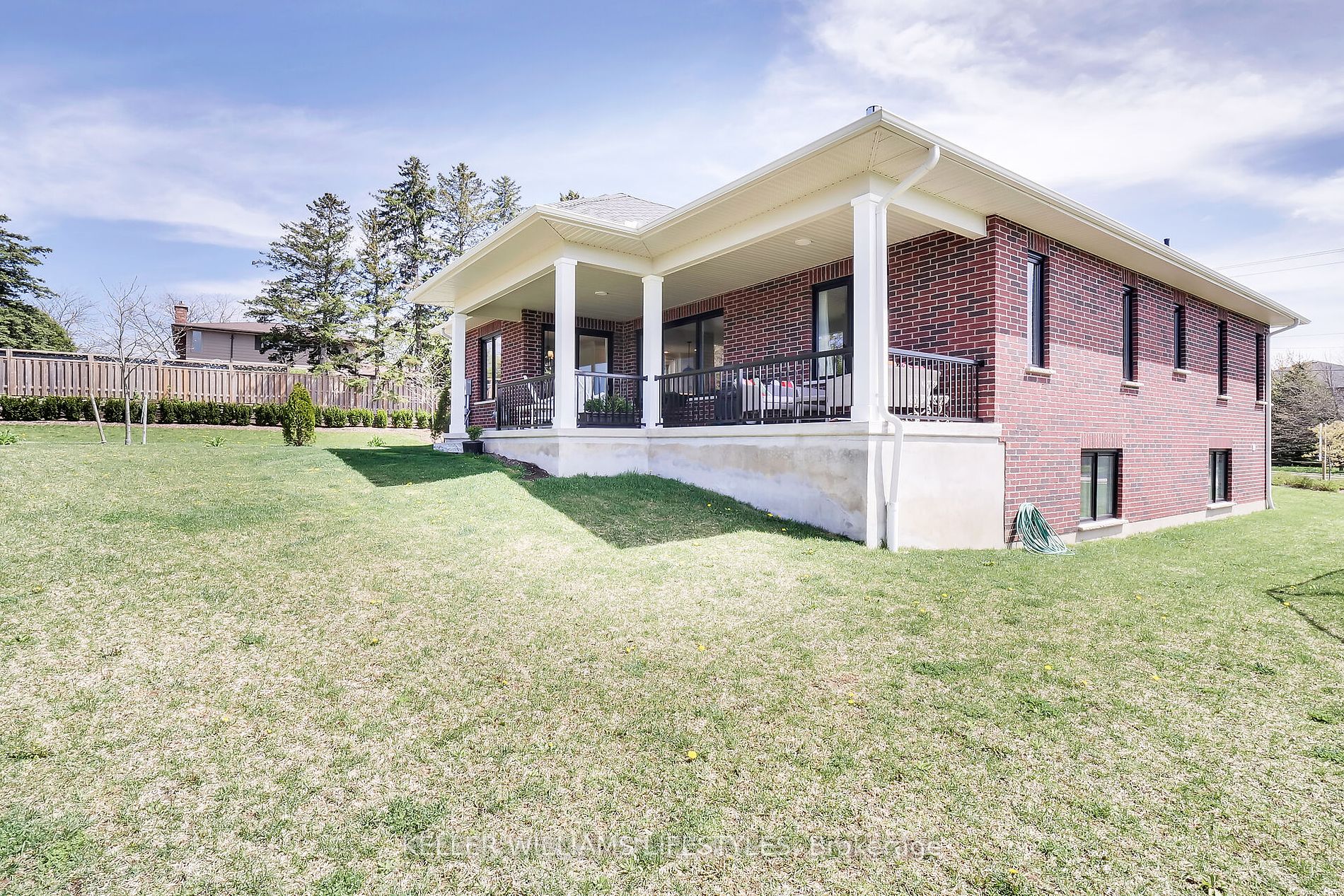 10038 Oxbow Drive #1