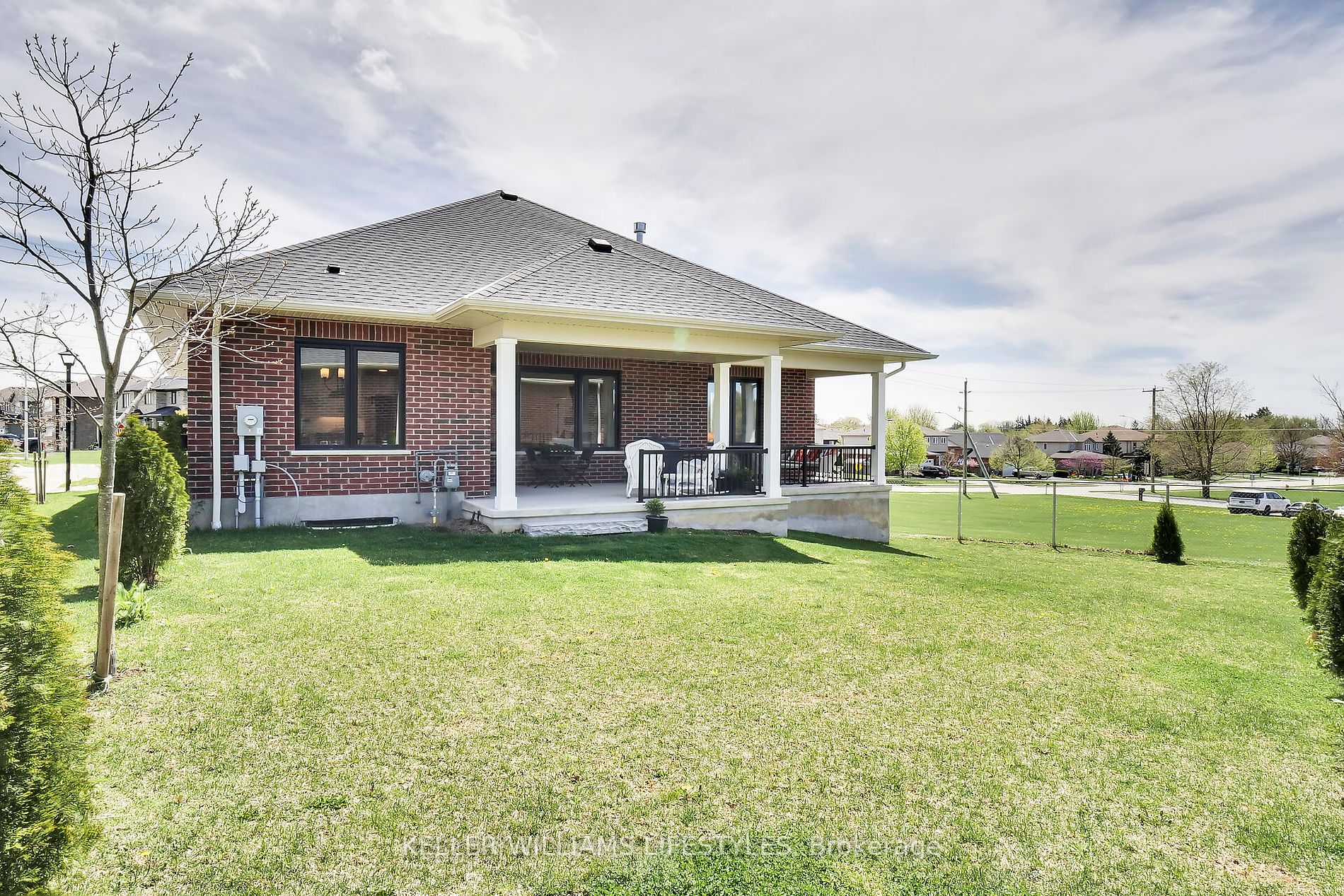 10038 Oxbow Drive #1