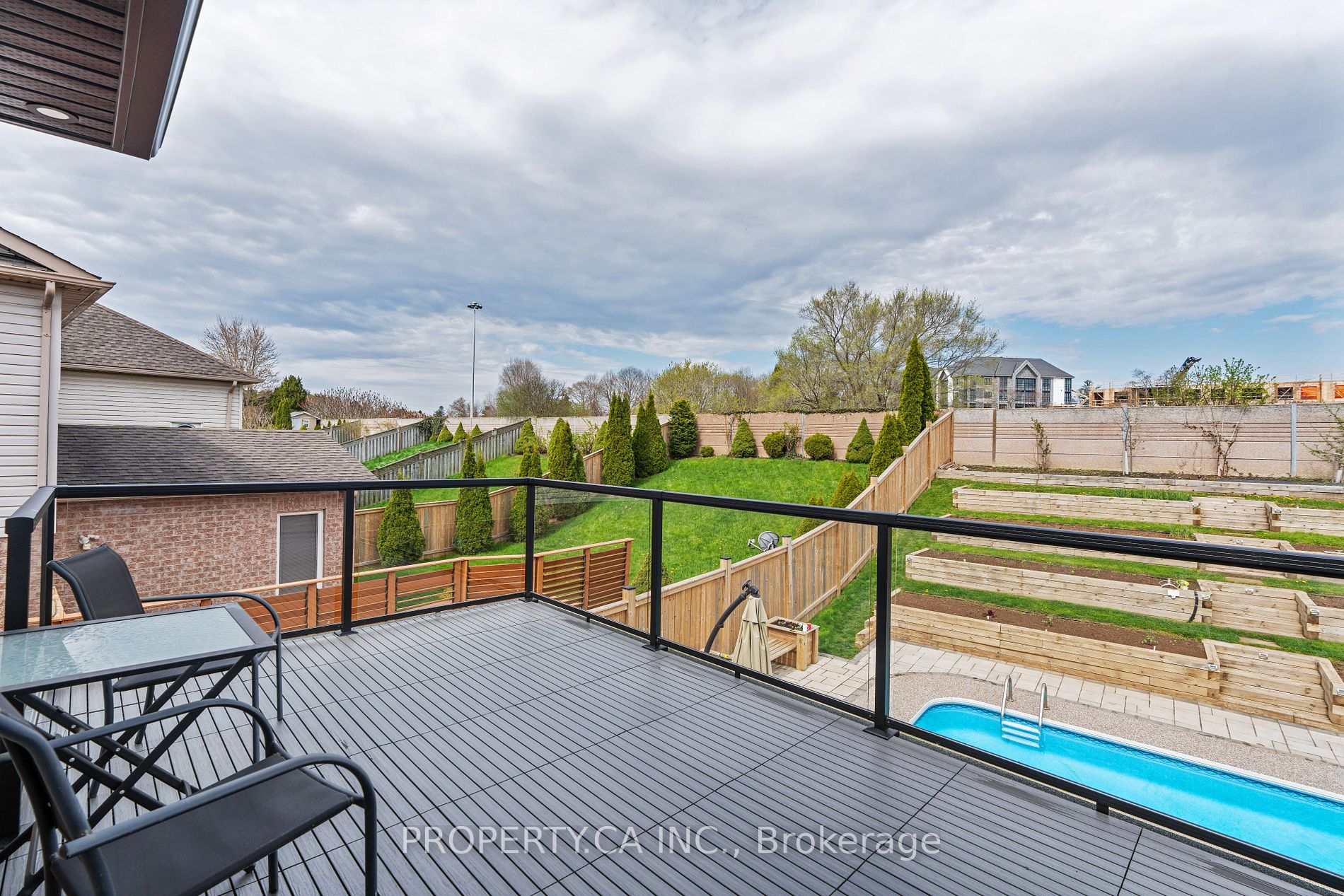 18 Sable Dr