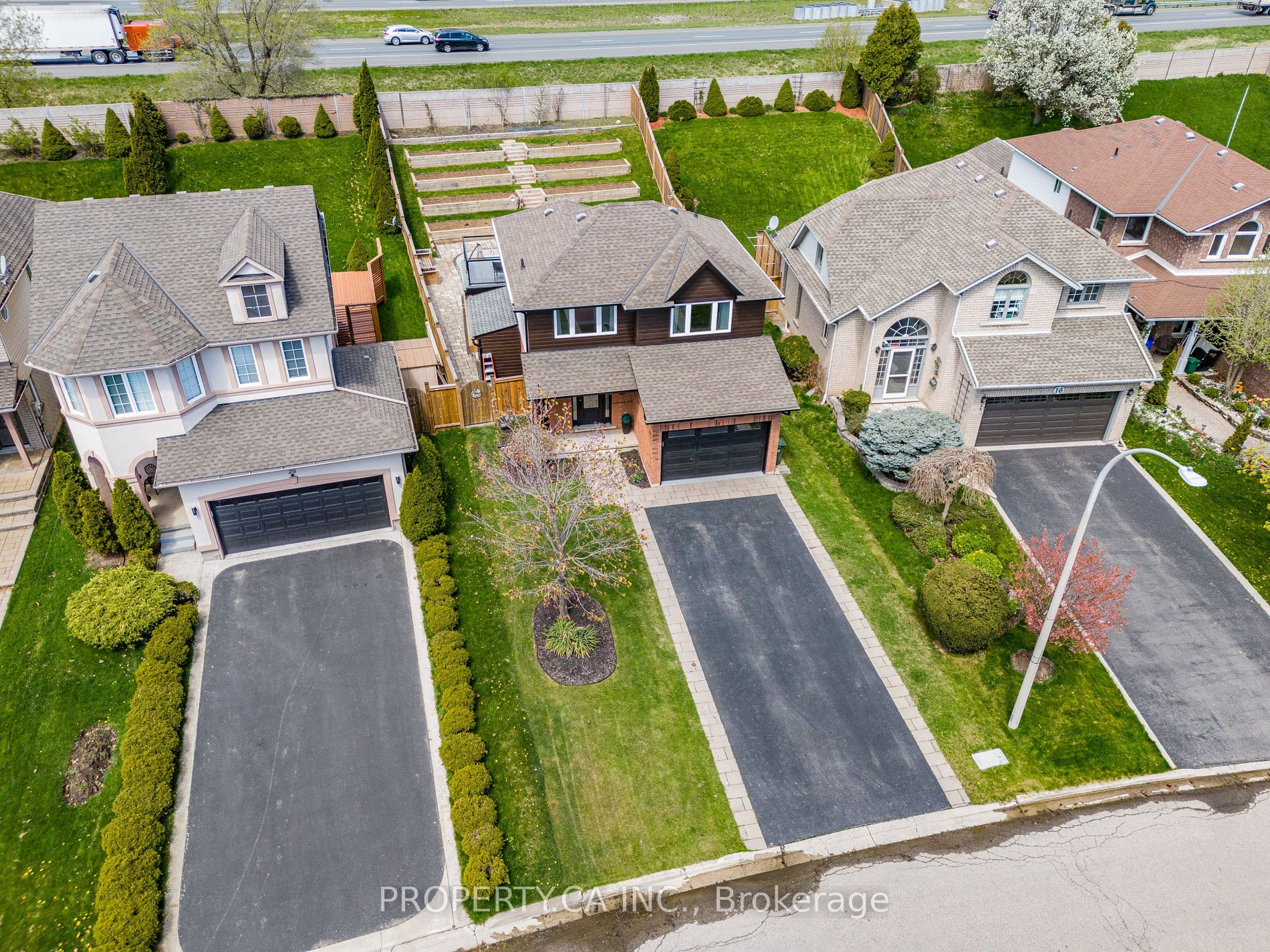 18 Sable Dr