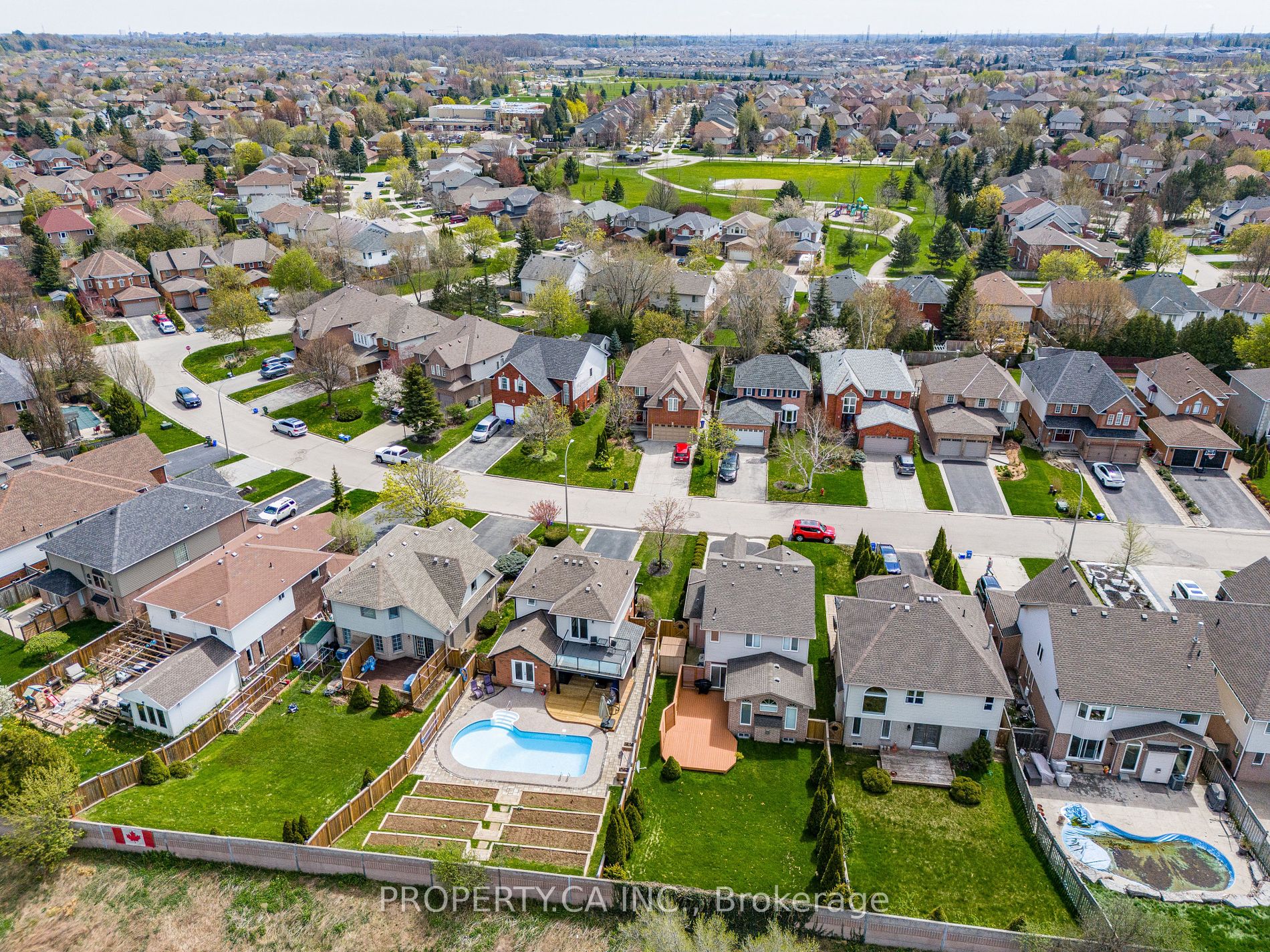 18 Sable Dr