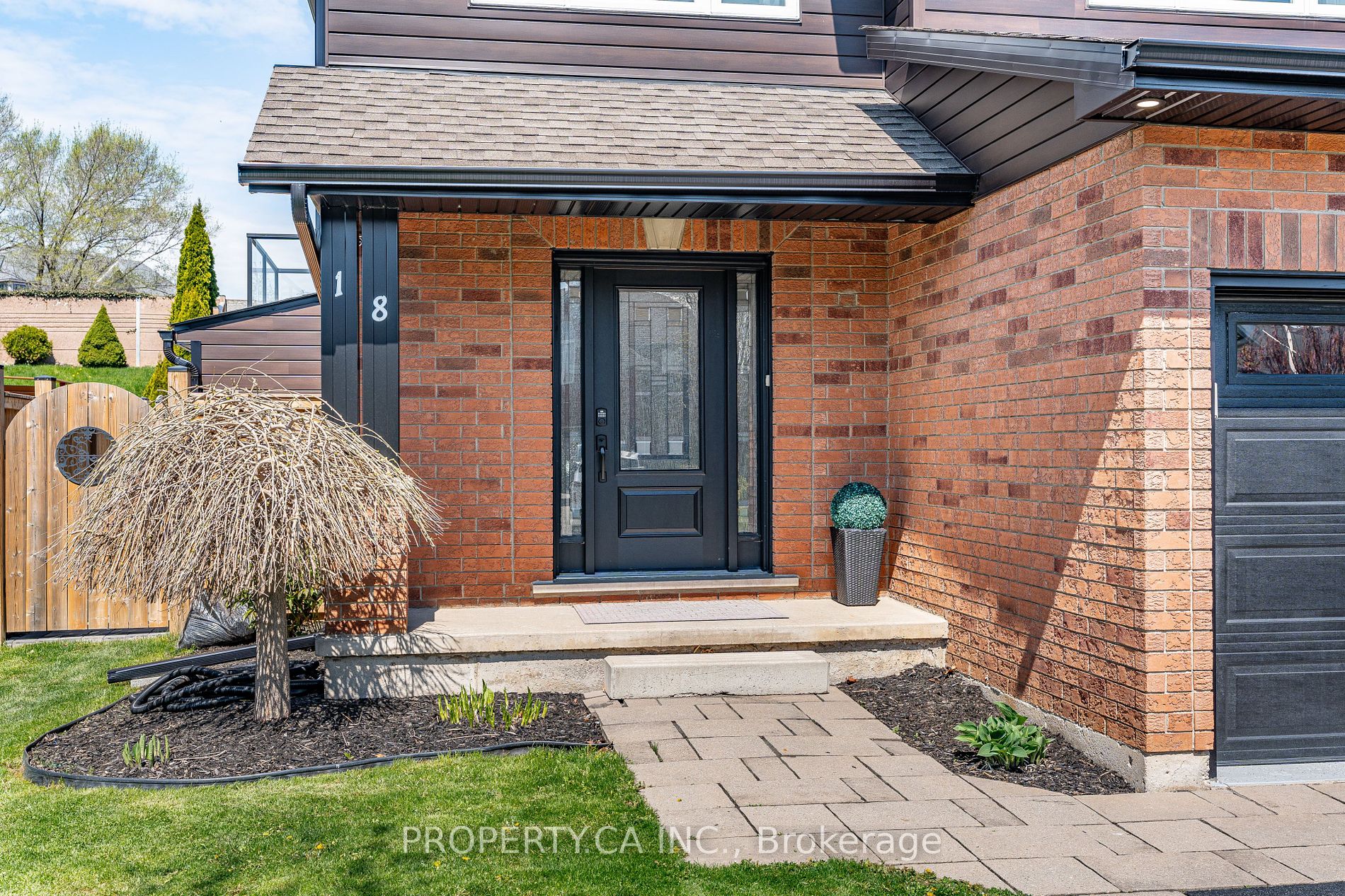 18 Sable Dr