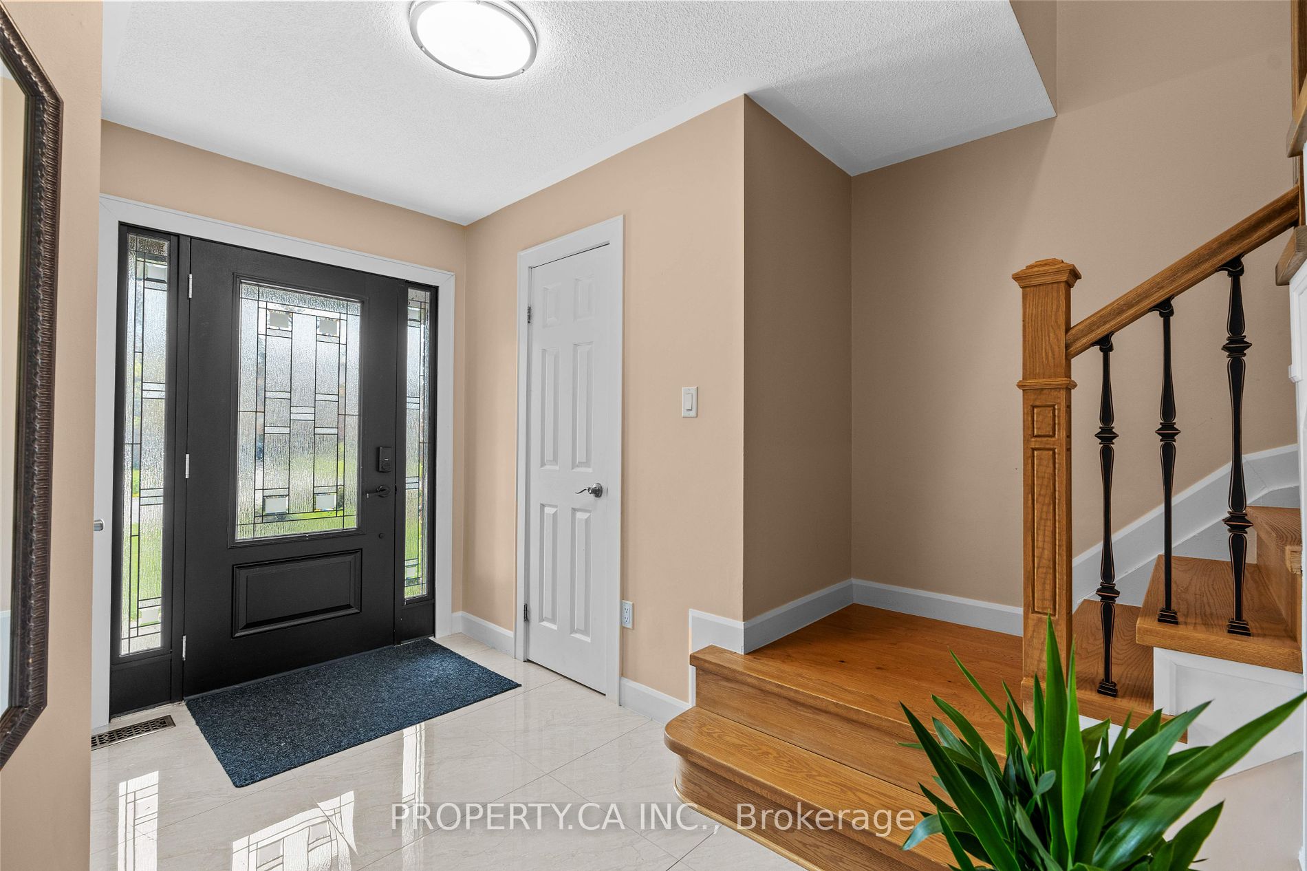 18 Sable Dr