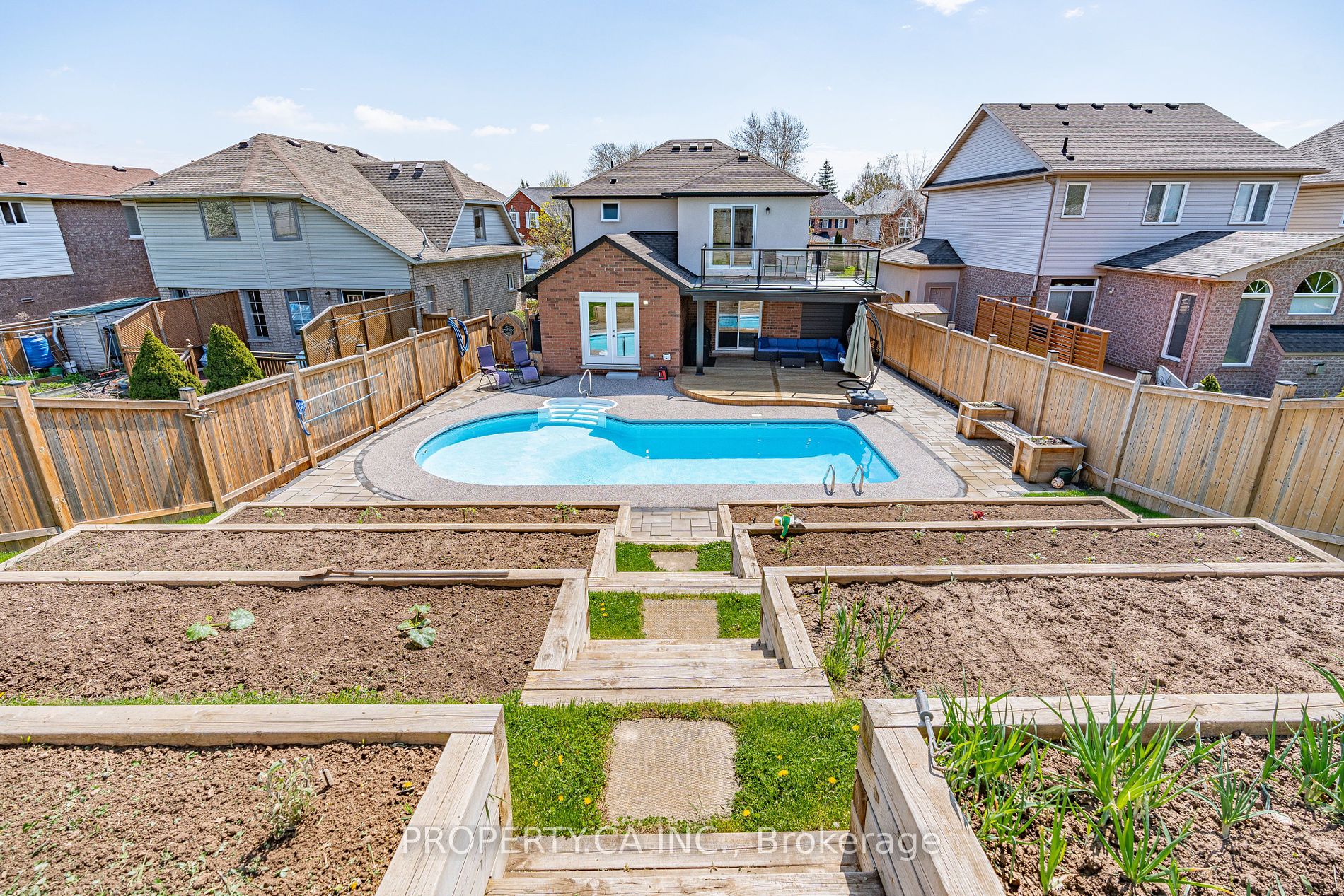 18 Sable Dr