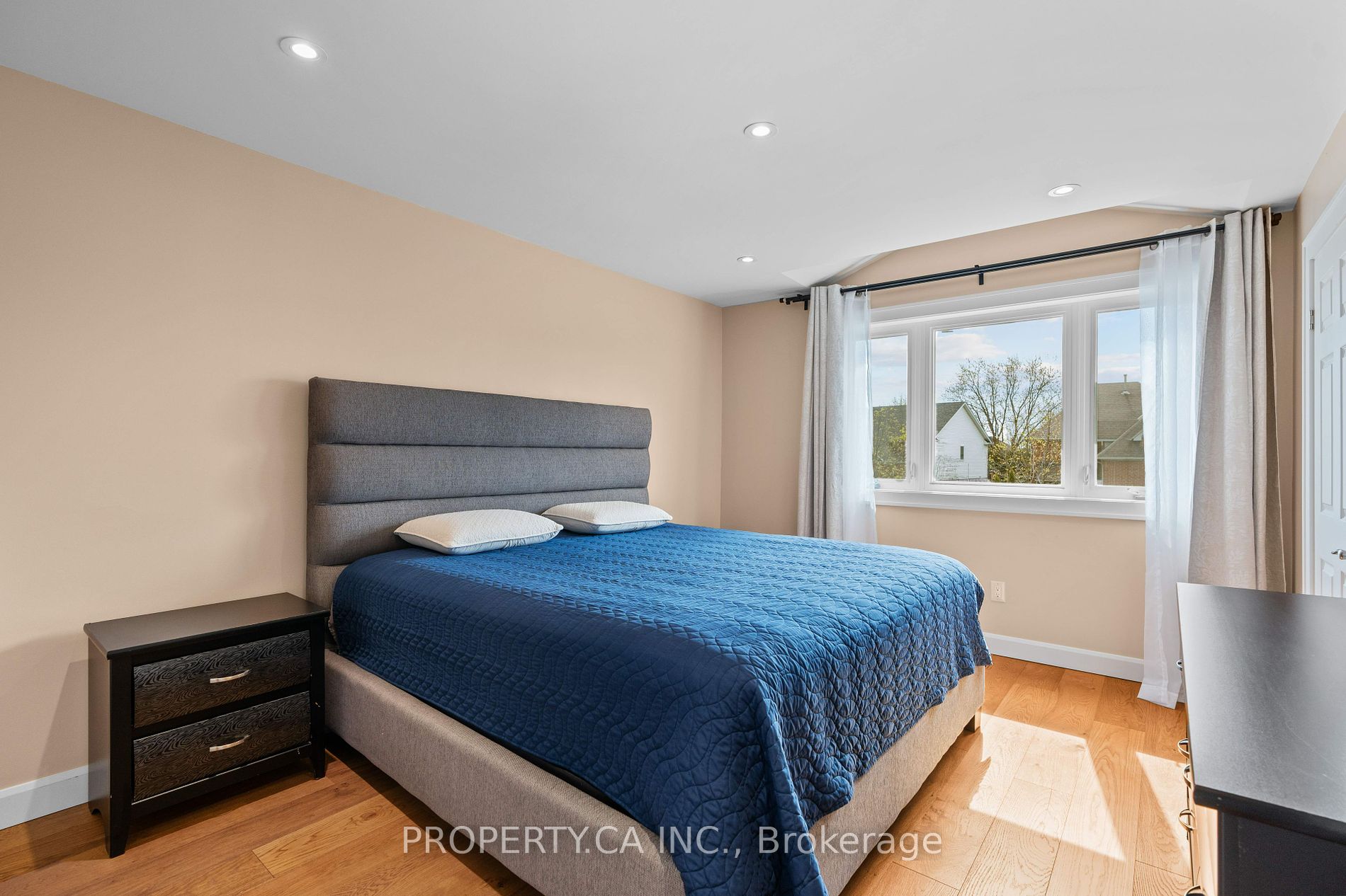 18 Sable Dr