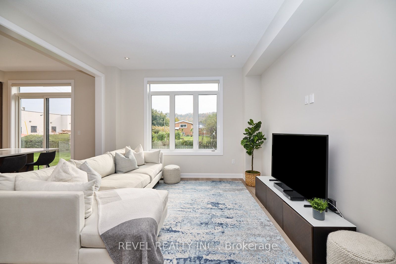159 Starfire Cres