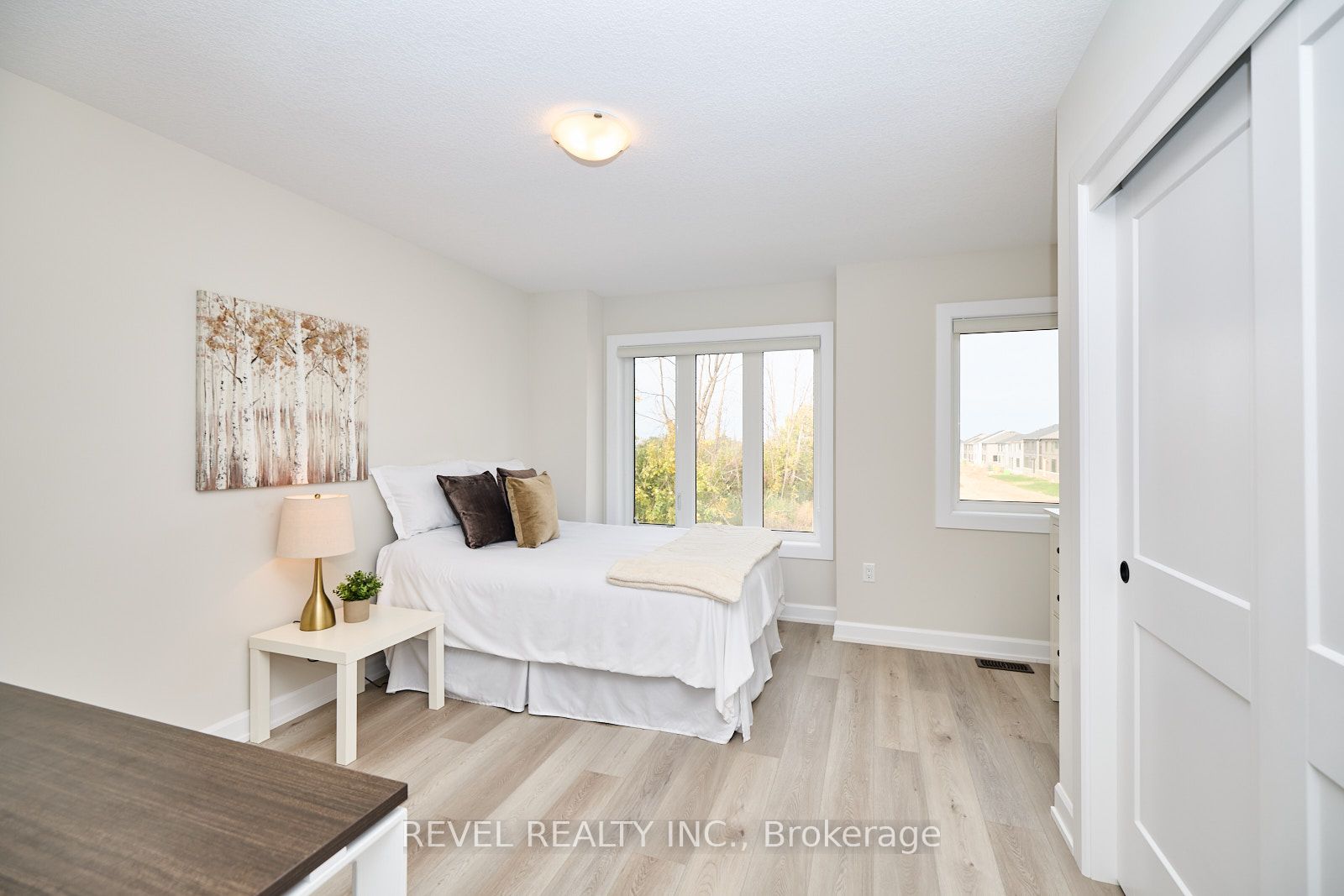 159 Starfire Cres