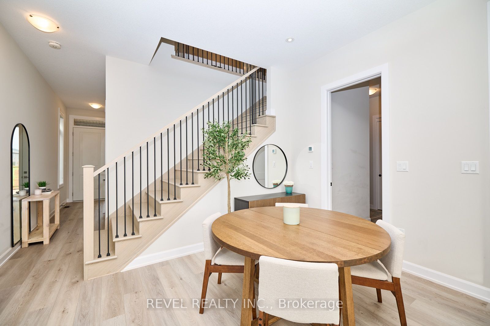 159 Starfire Cres