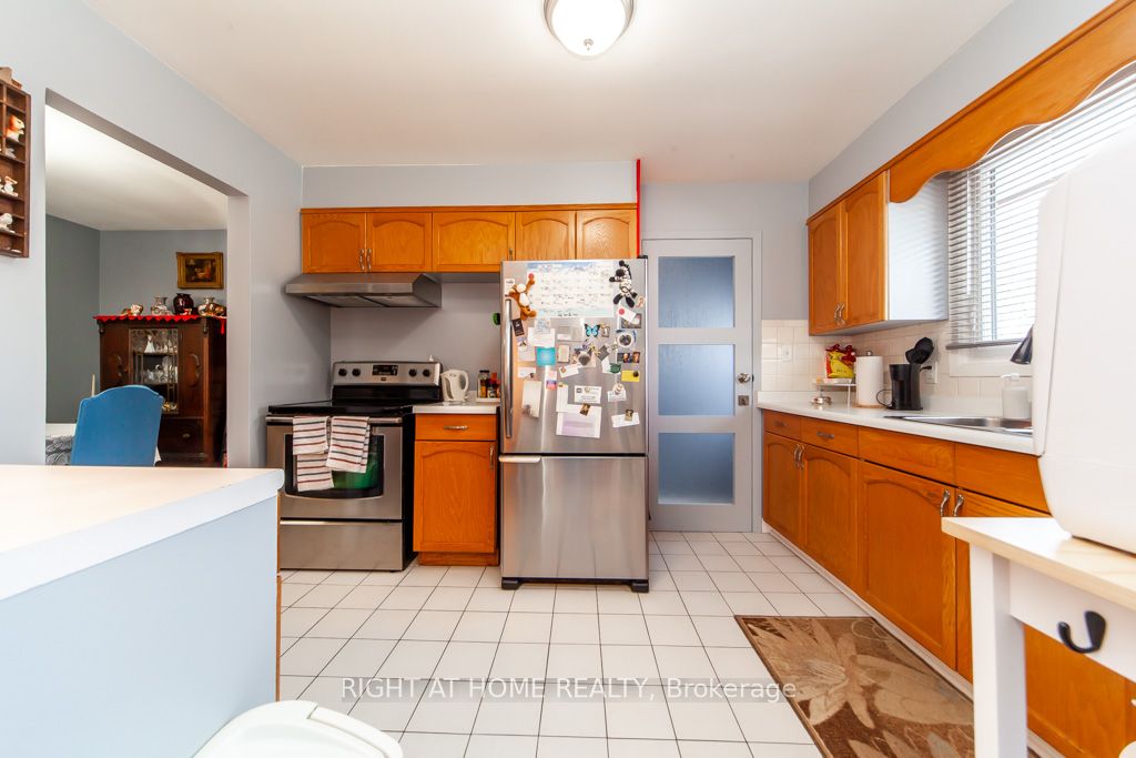 37 Allan Drive
