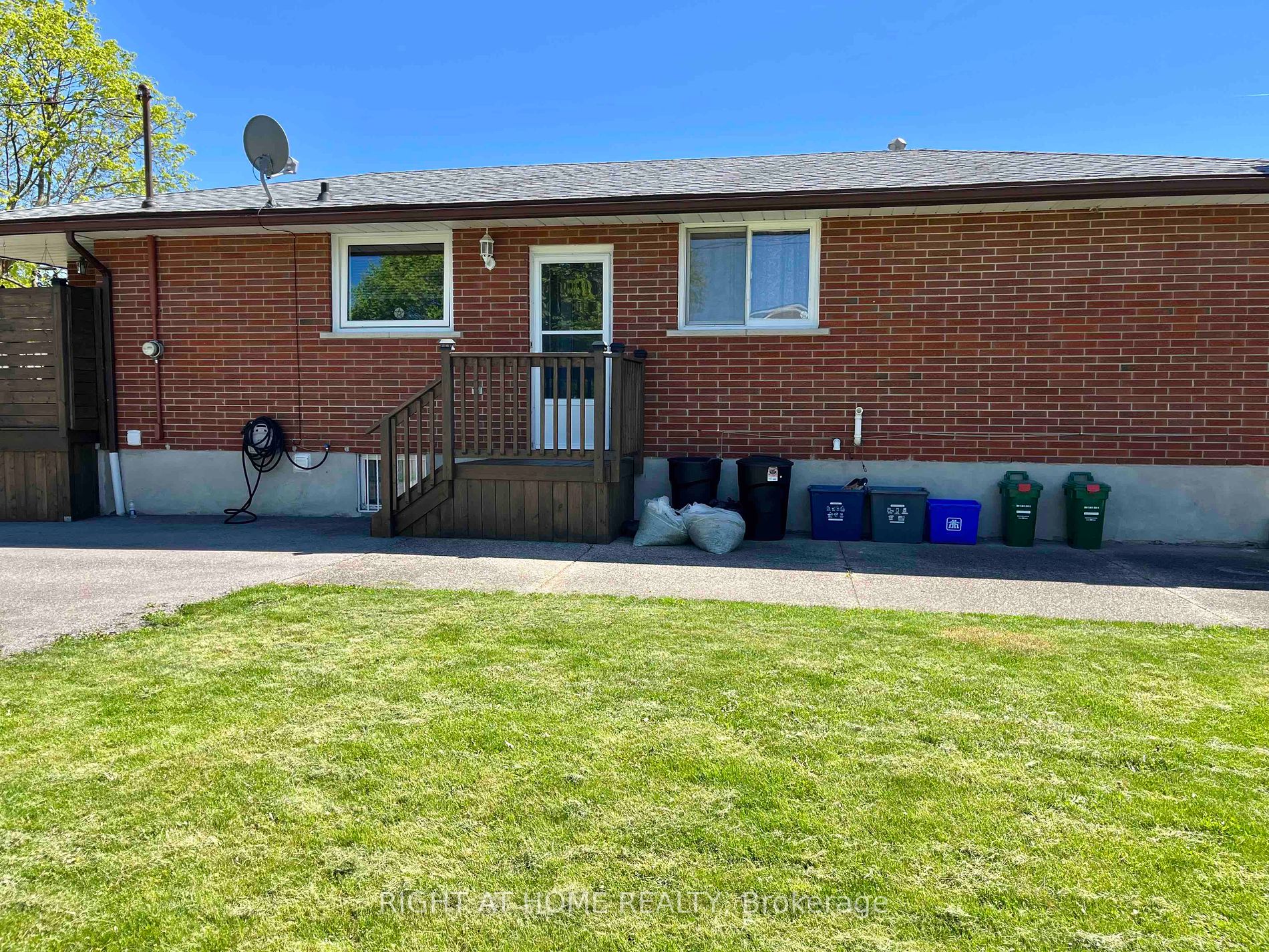37 Allan Drive
