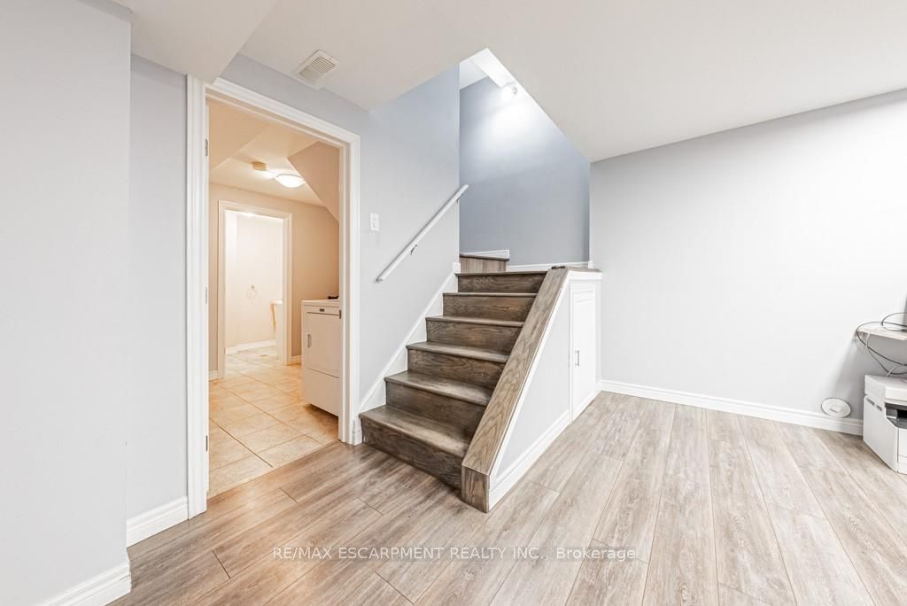 135 Theodore Dr