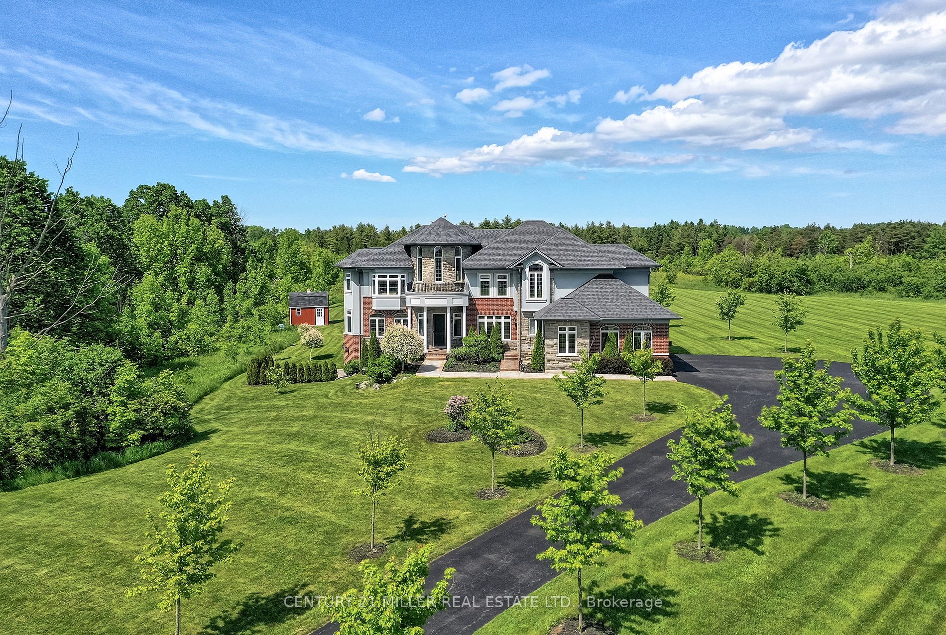 100 Chesswood Tr