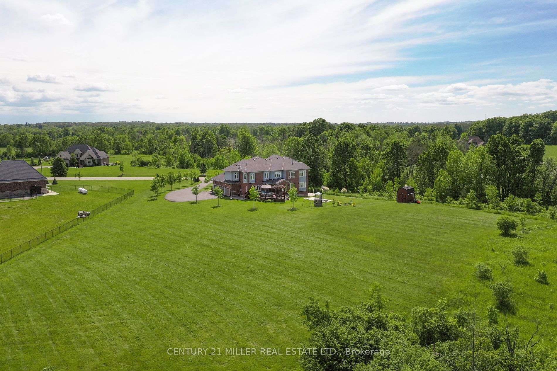 100 Chesswood Tr