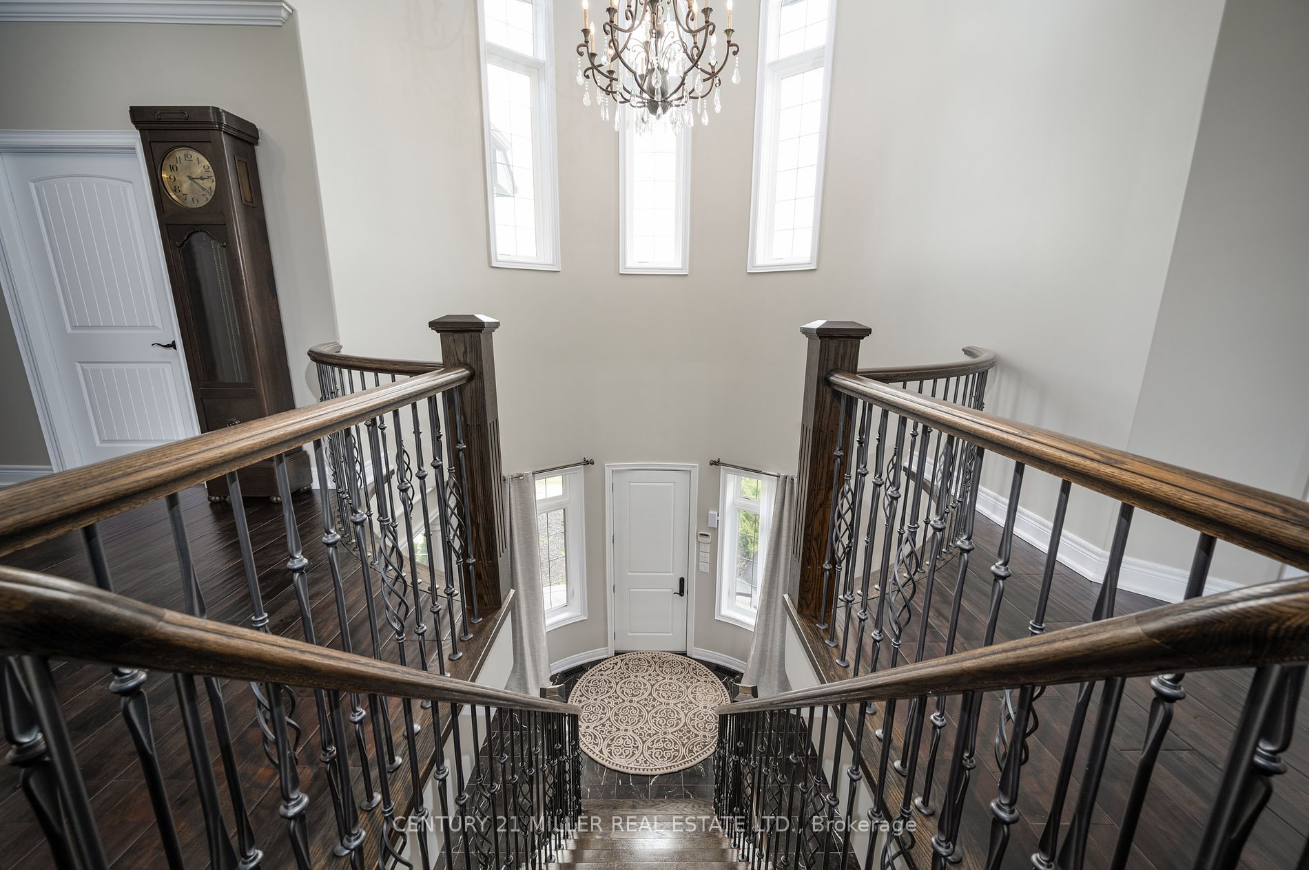 100 Chesswood Tr