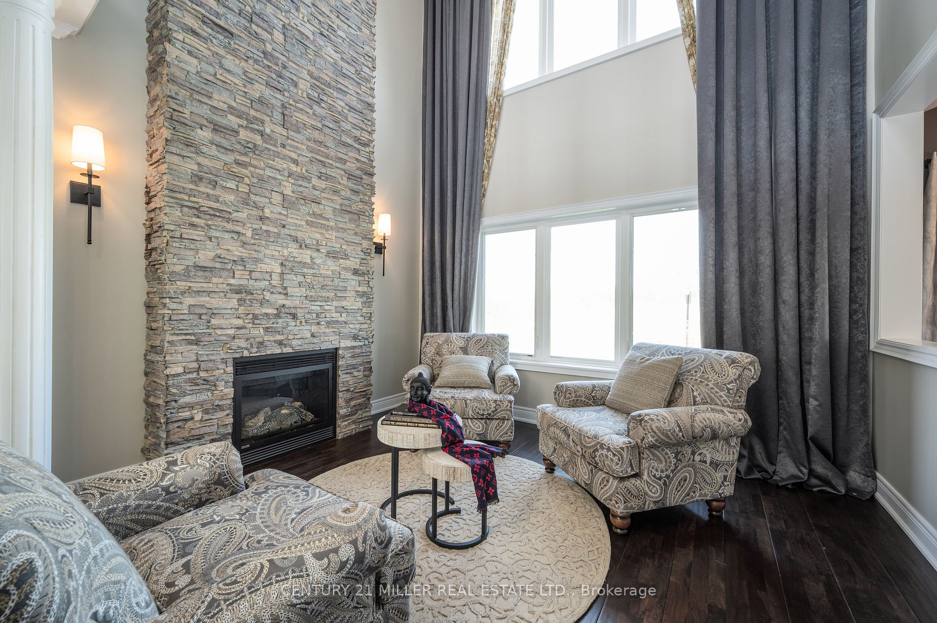 100 Chesswood Tr