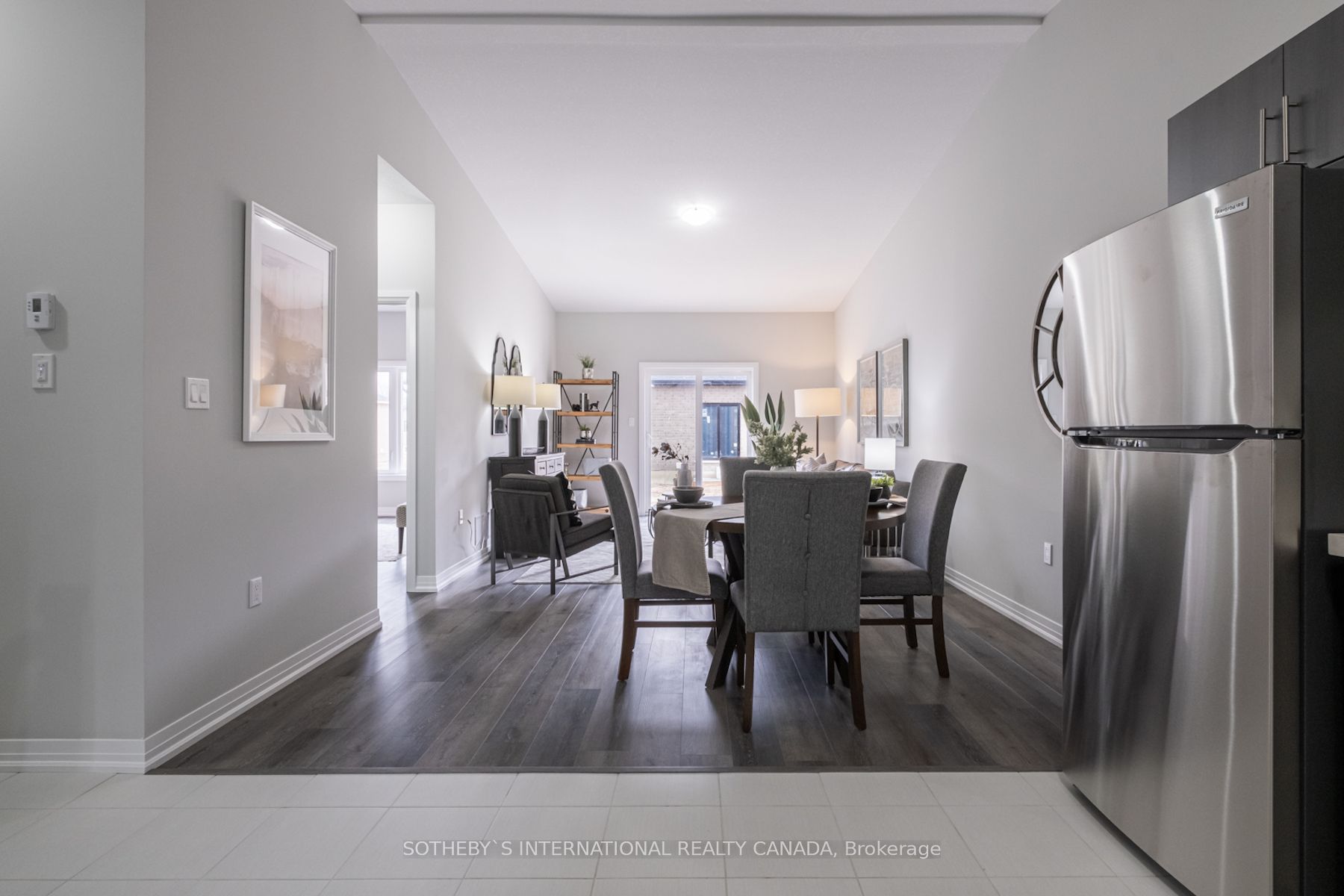 550 GREY Street #52