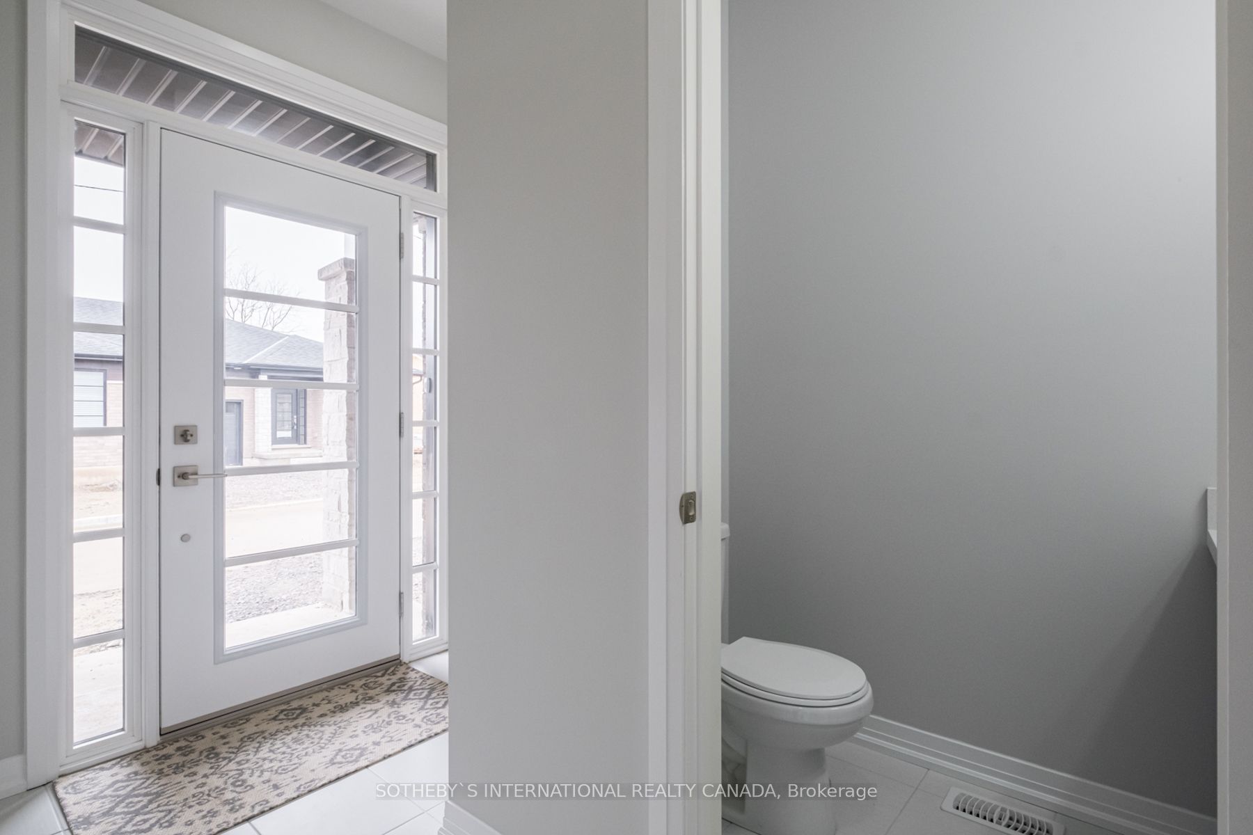 550 GREY Street #52