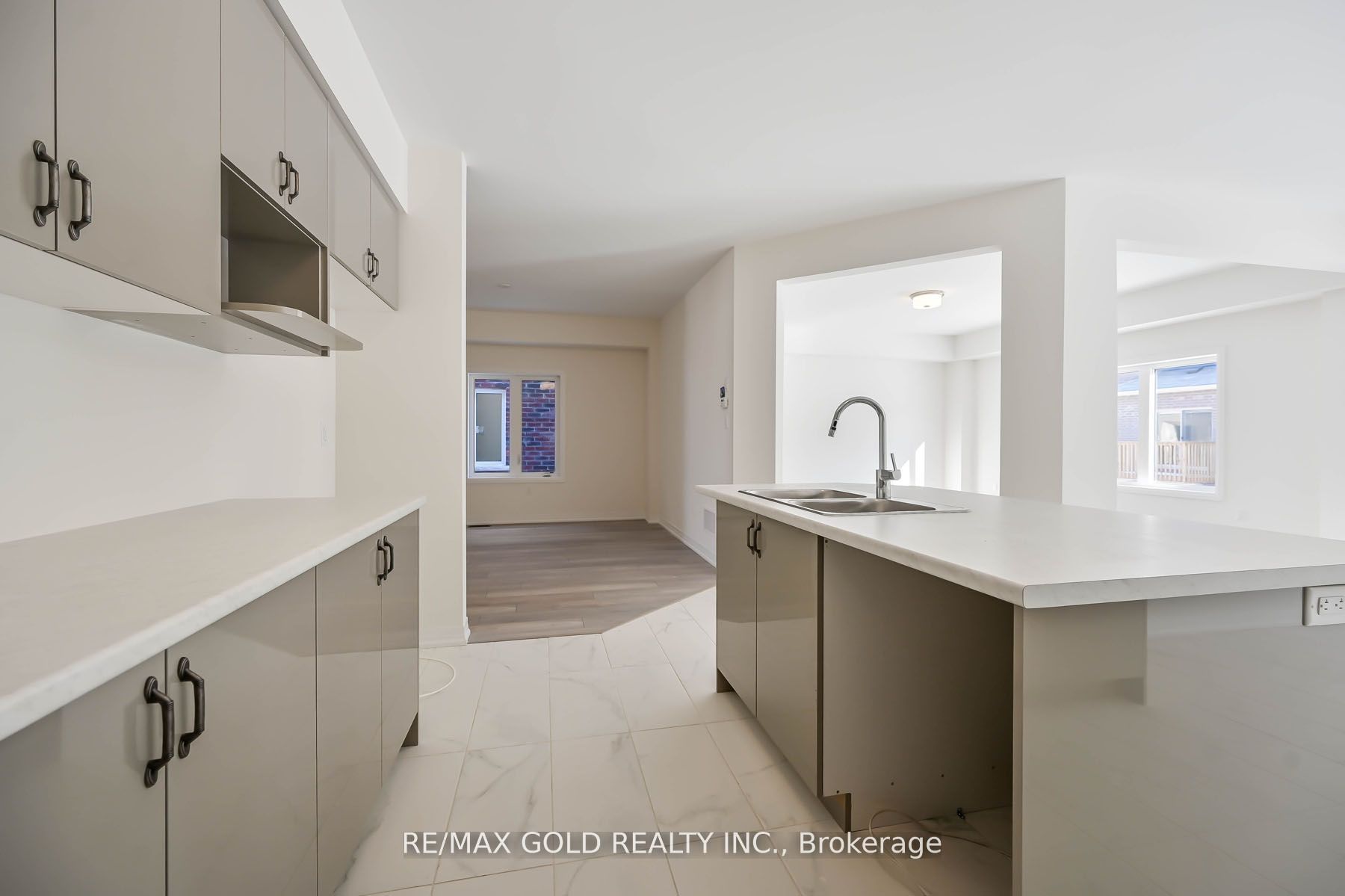 50 Wakeling Drive