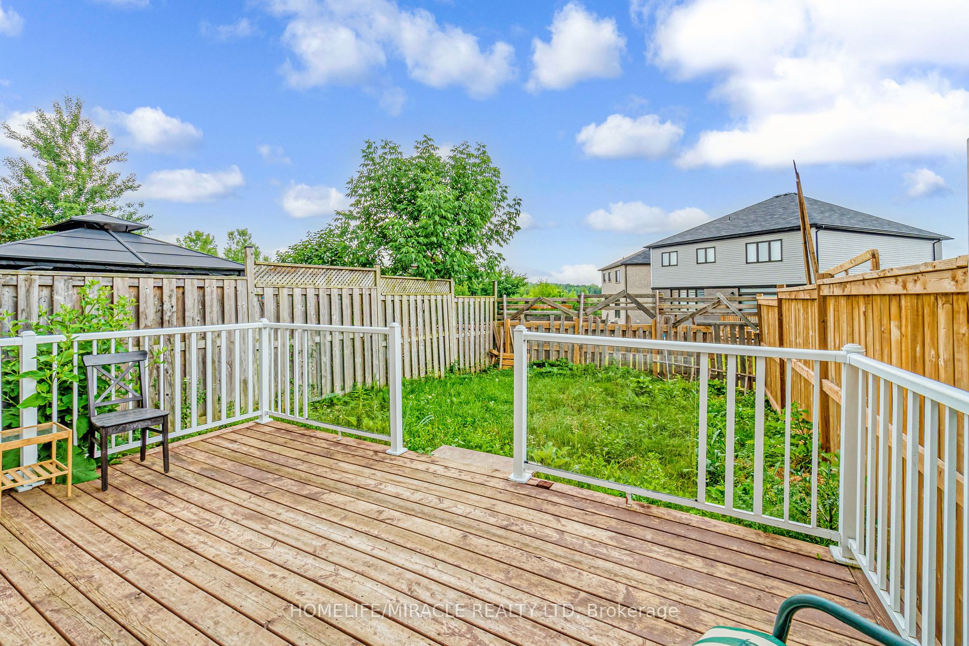 82 Trowbridge Street