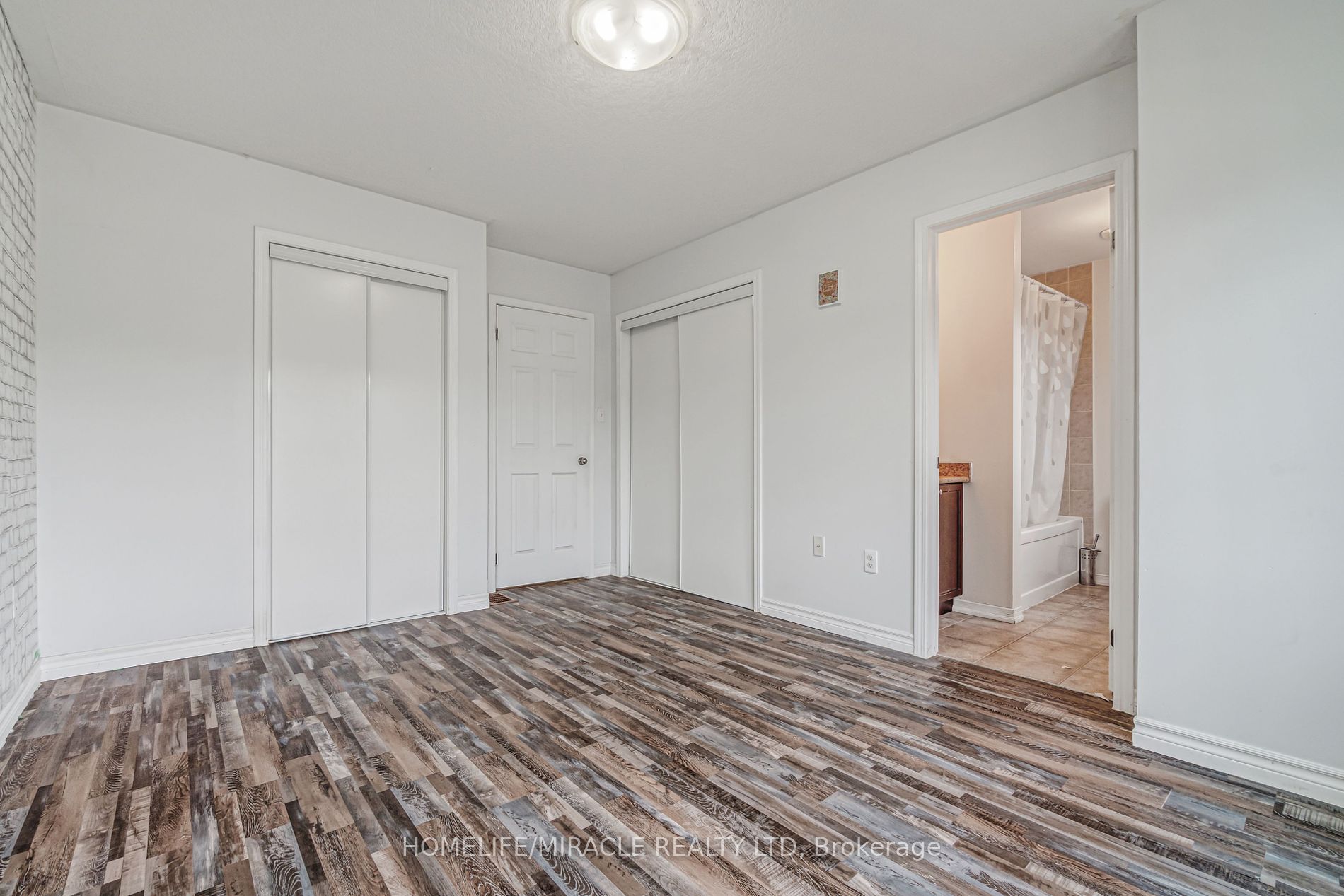 82 Trowbridge Street