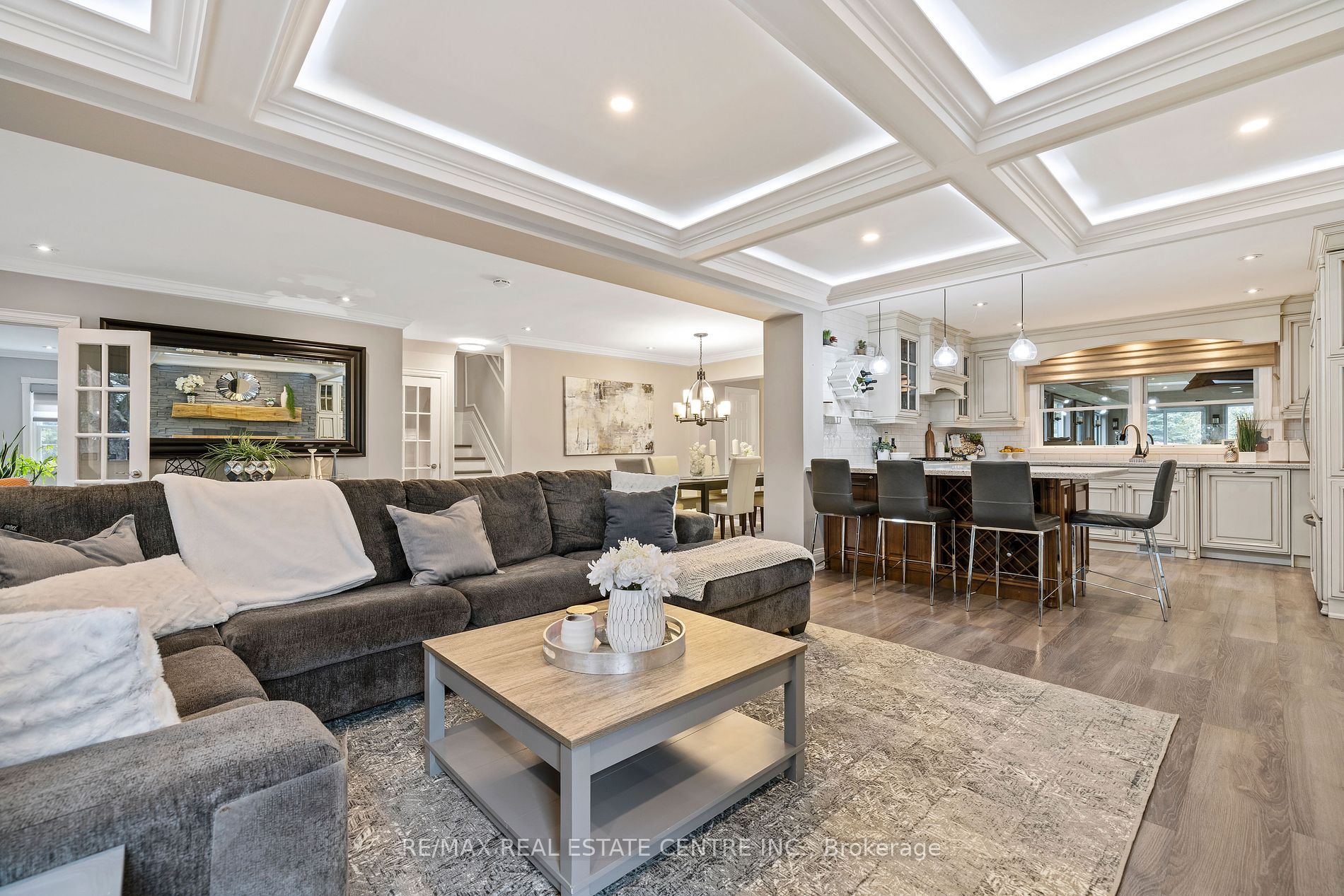 14 Buena Vista Drive