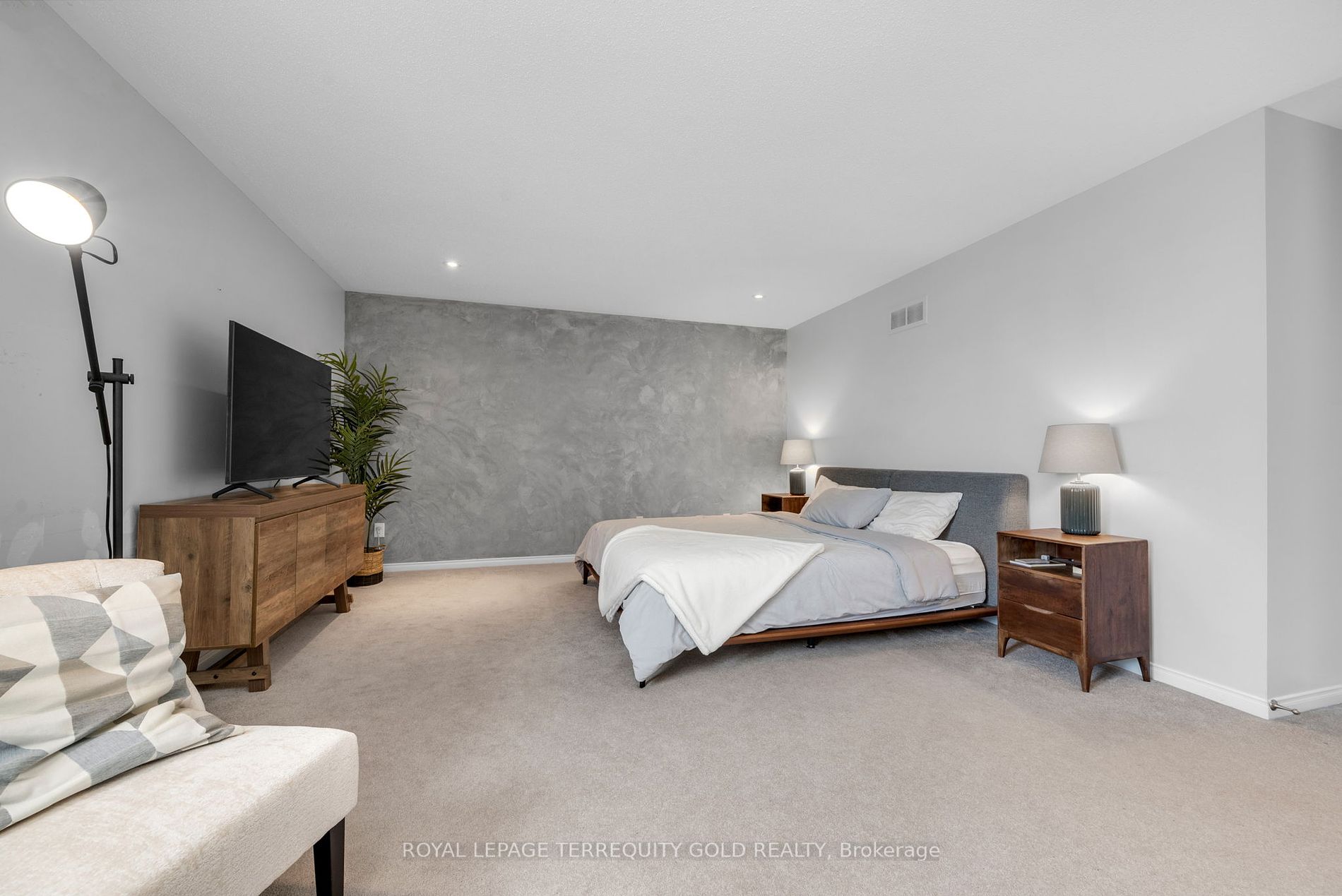 433 Callisto Way