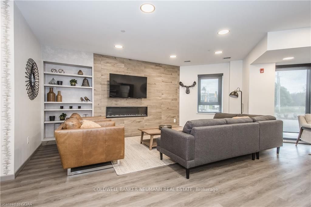 332 Gosling Gardens, #314